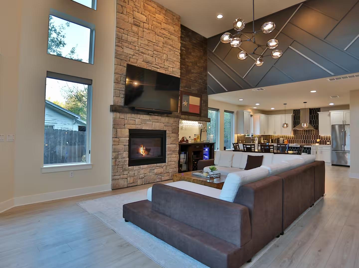 2203 Thornton Rd # A, Austin, TX 78704