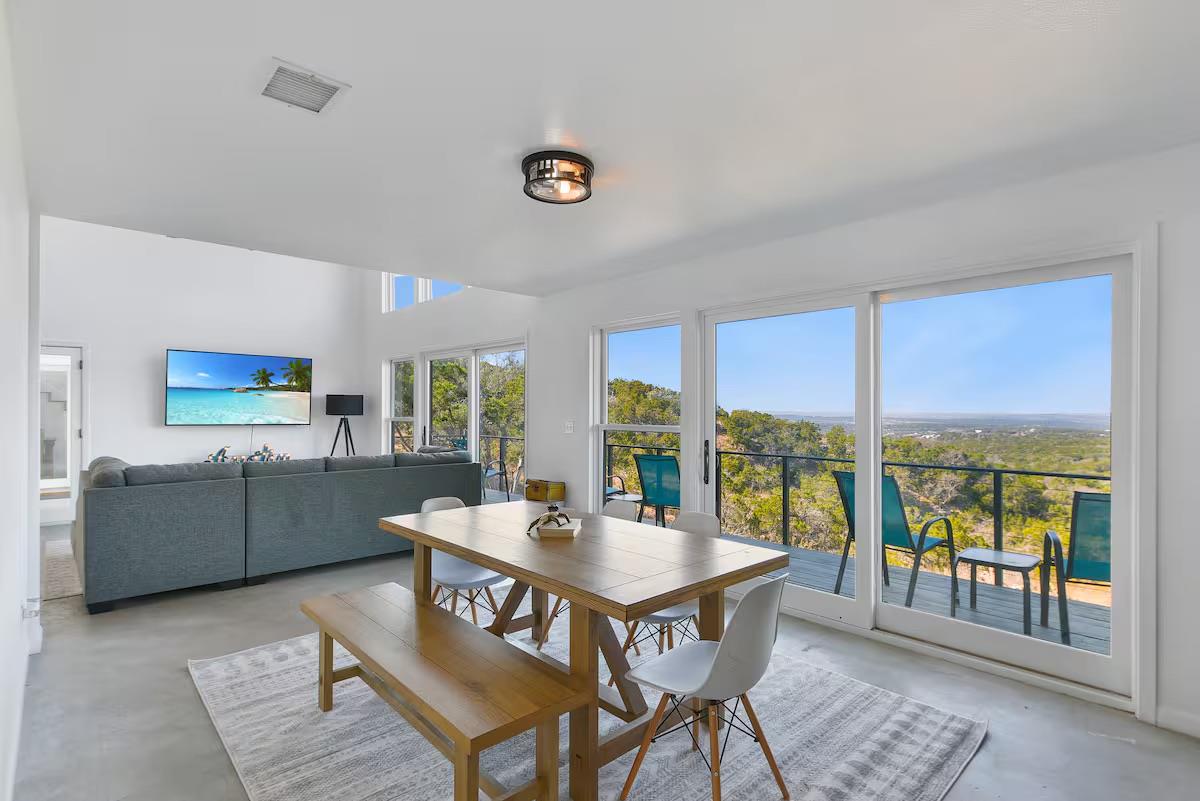 620 Windy Hills Rd, Dripping Springs, TX 78620