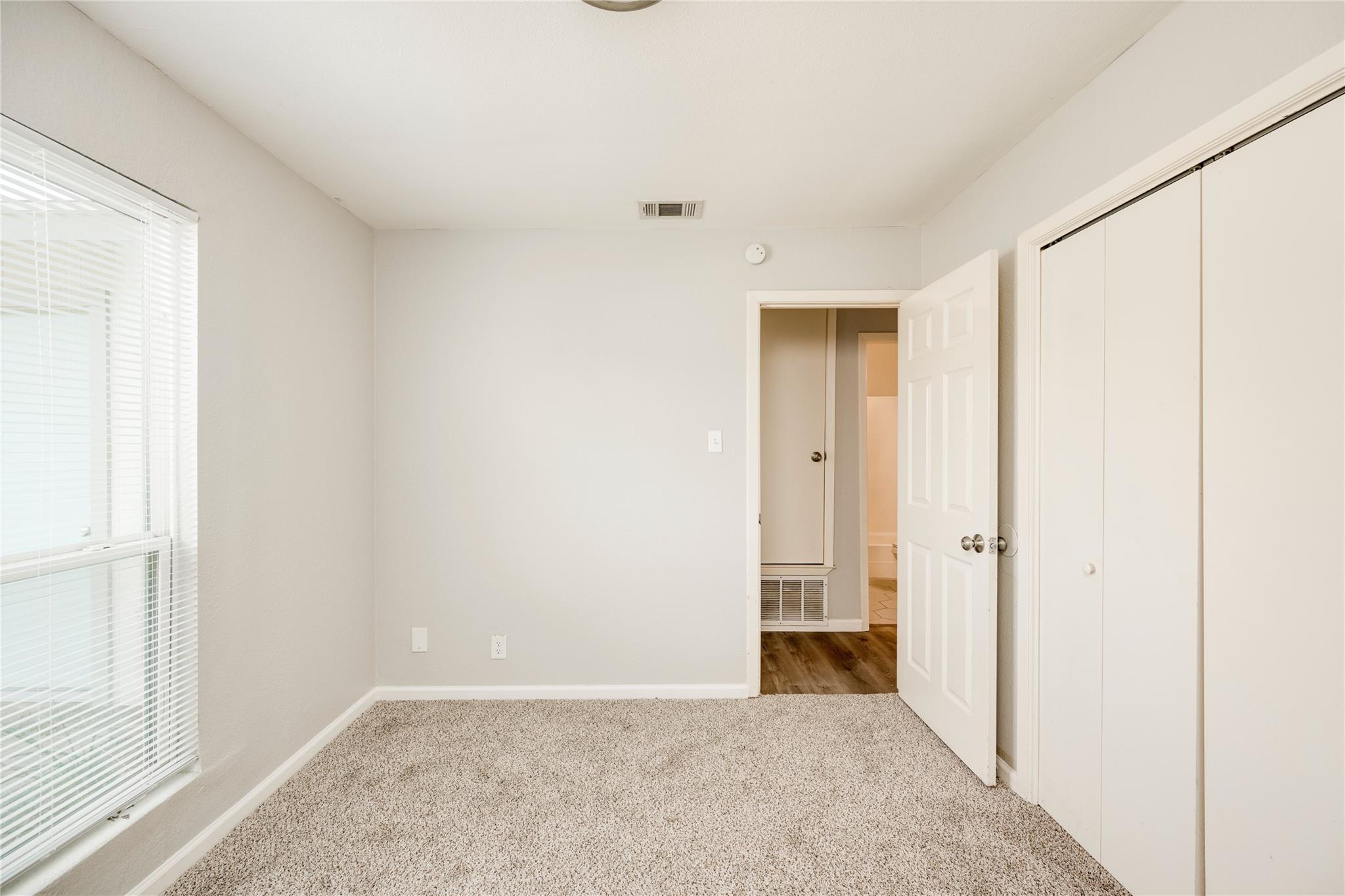 915 Chisholm Cv, Round Rock, TX 78681