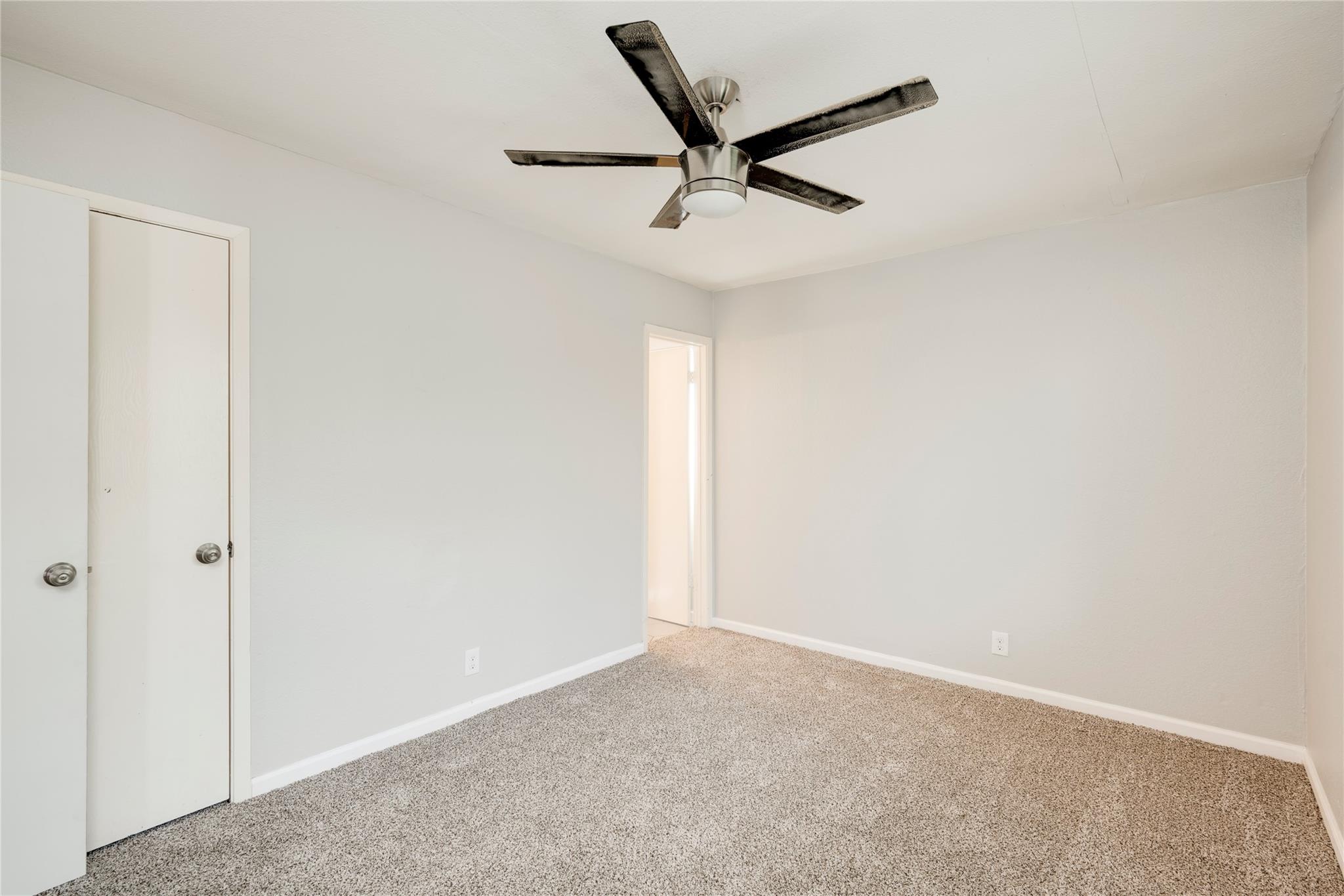 915 Chisholm Cv, Round Rock, TX 78681