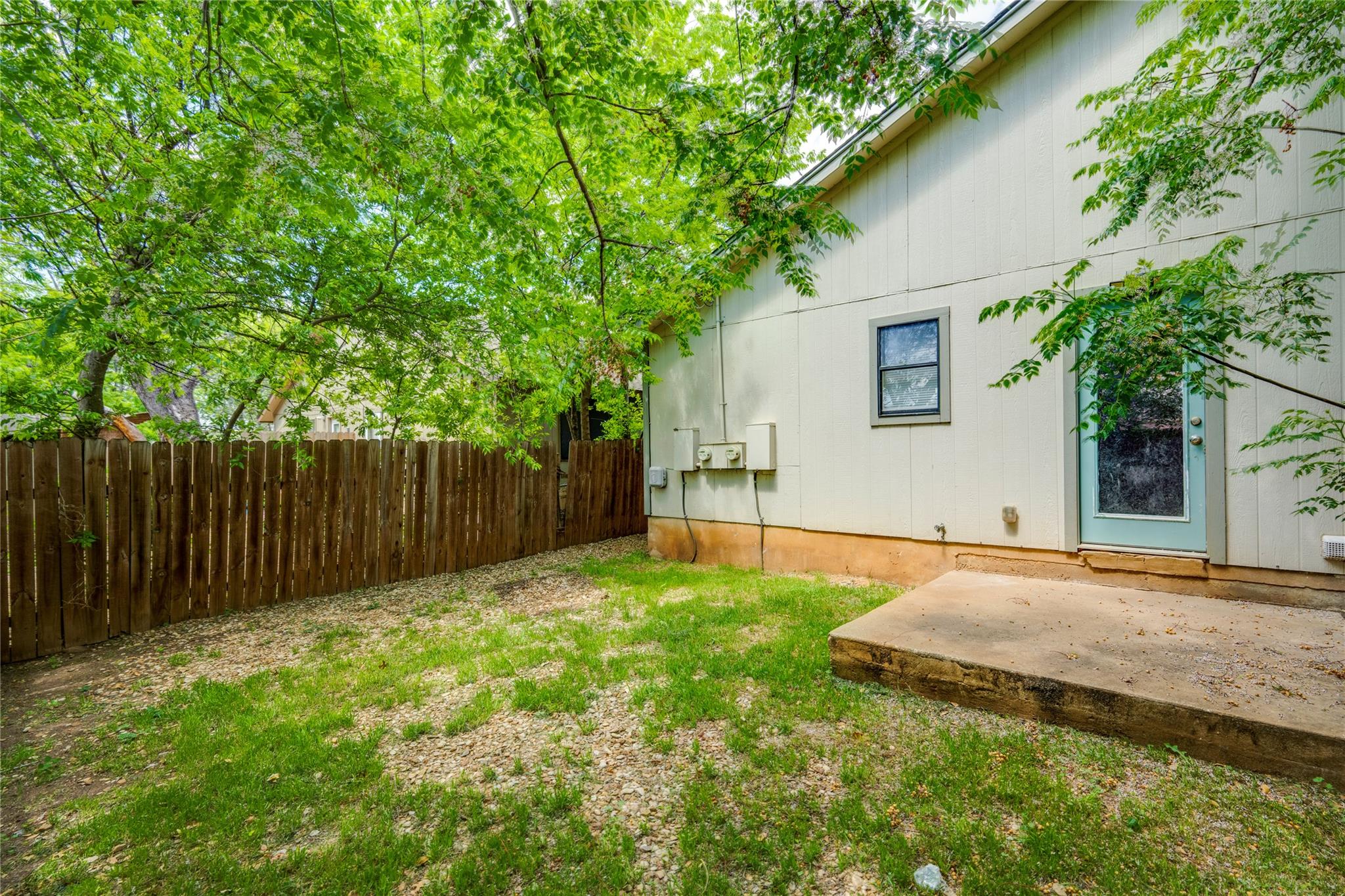 915 Chisholm Cv, Round Rock, TX 78681