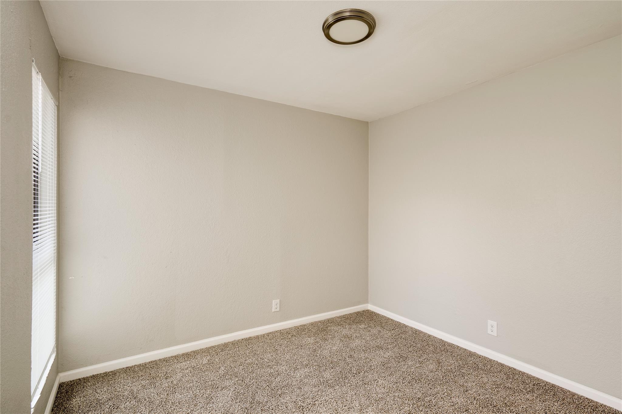 915 Chisholm Cv, Round Rock, TX 78681