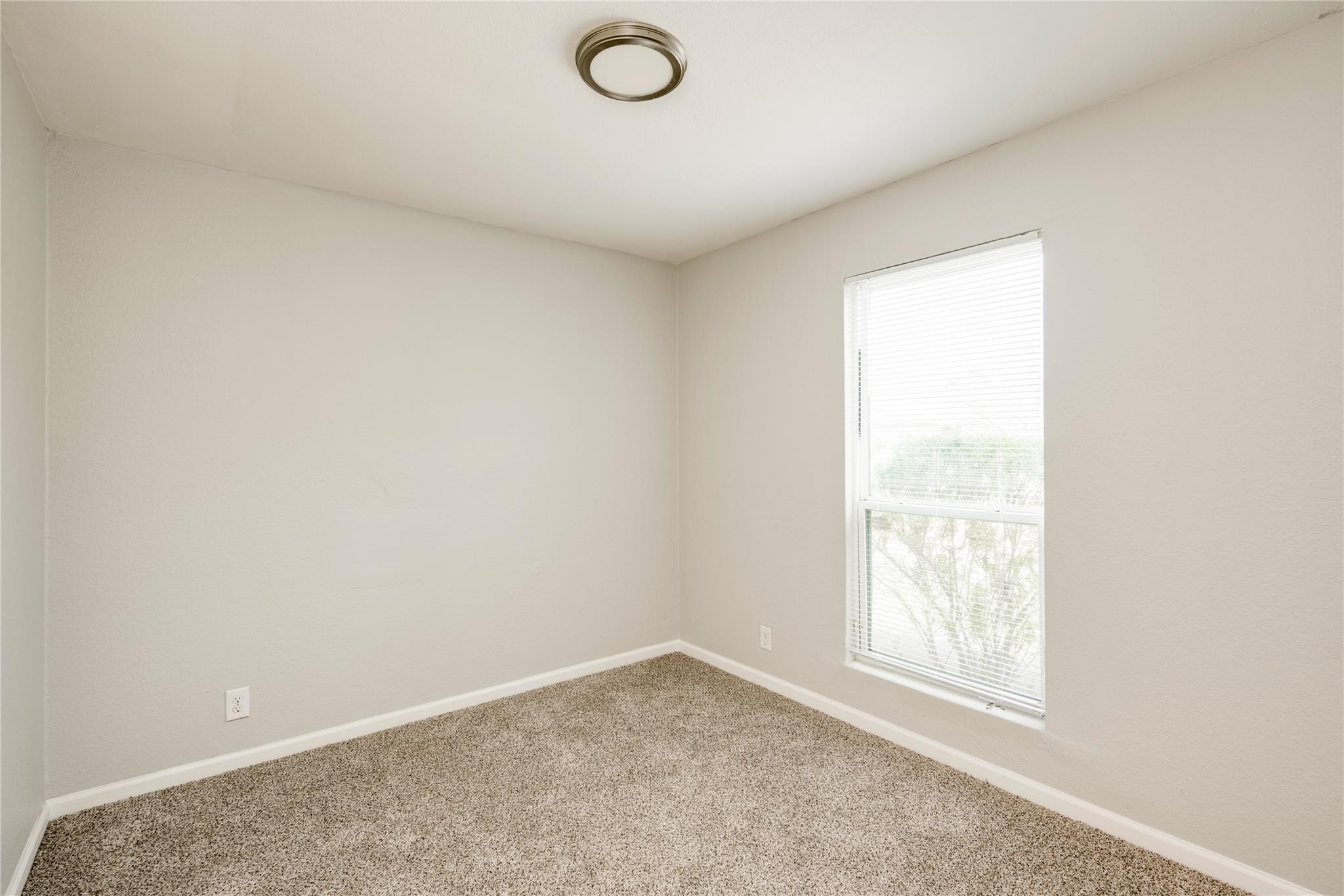 915 Chisholm Cv, Round Rock, TX 78681