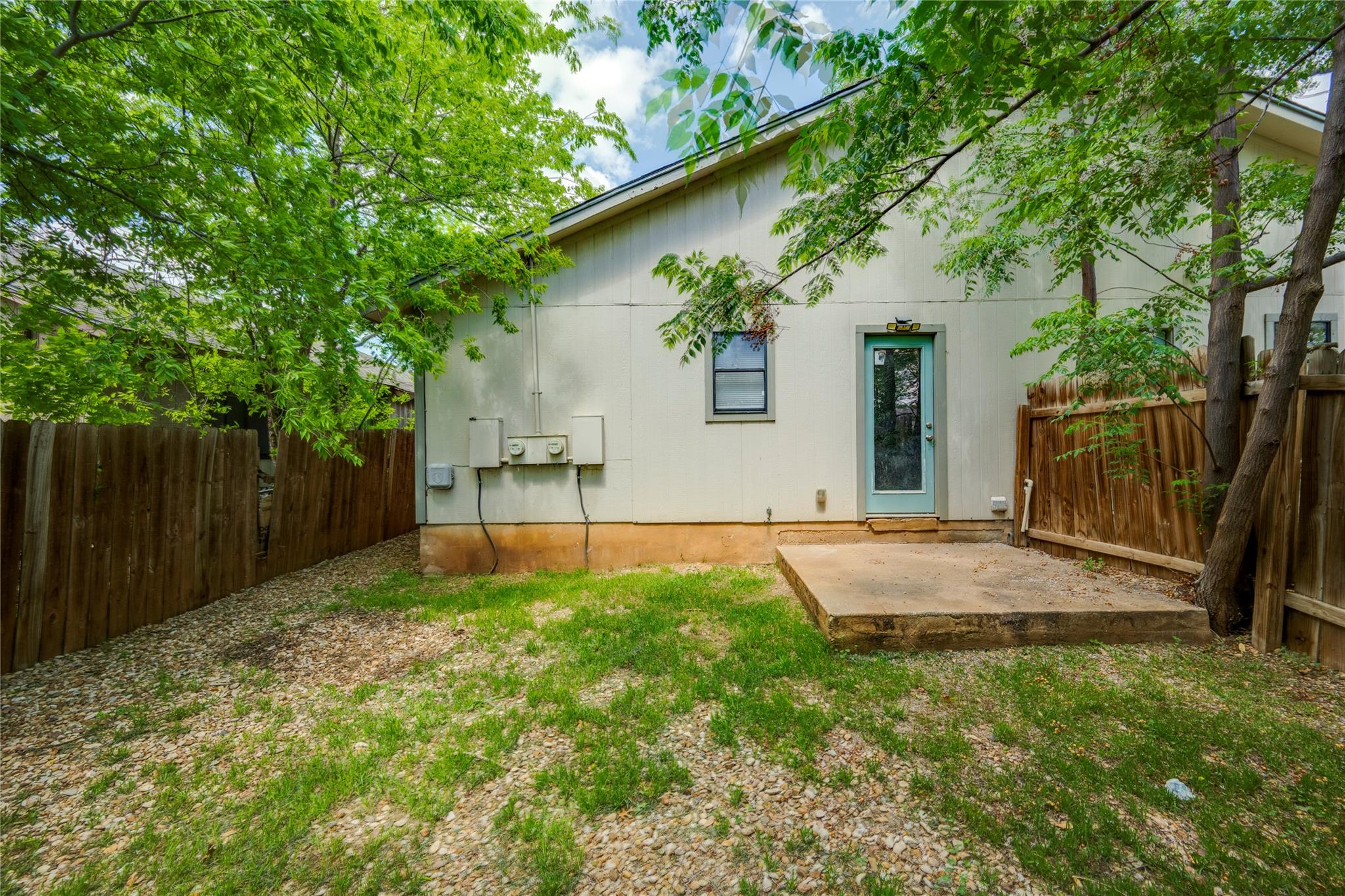 915 Chisholm Cv, Round Rock, TX 78681