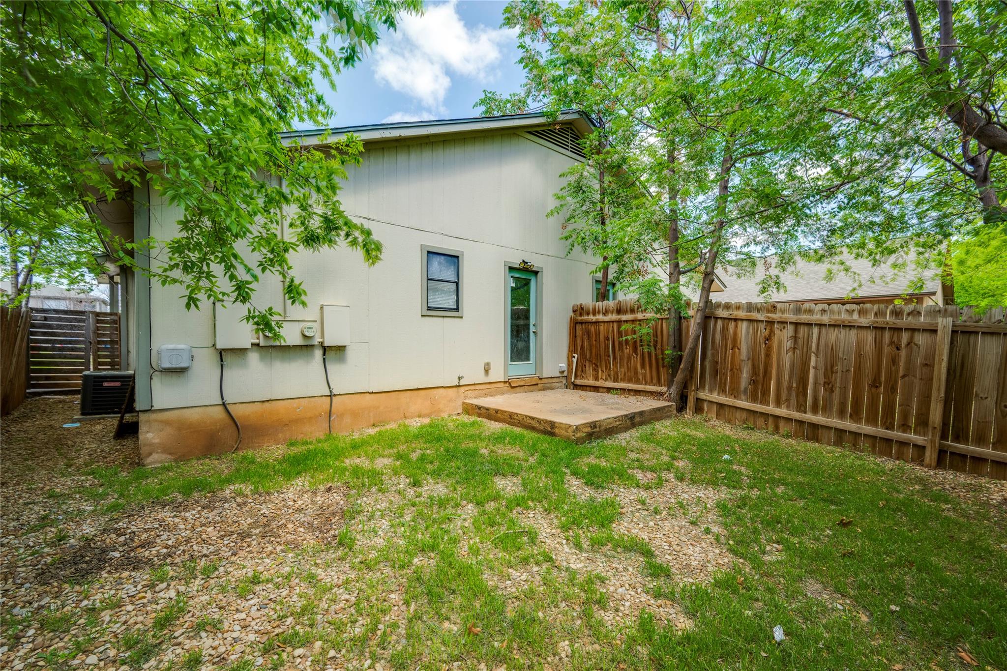 915 Chisholm Cv, Round Rock, TX 78681