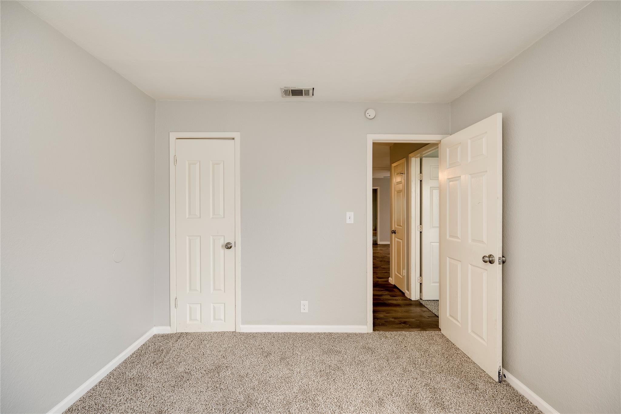 915 Chisholm Cv, Round Rock, TX 78681