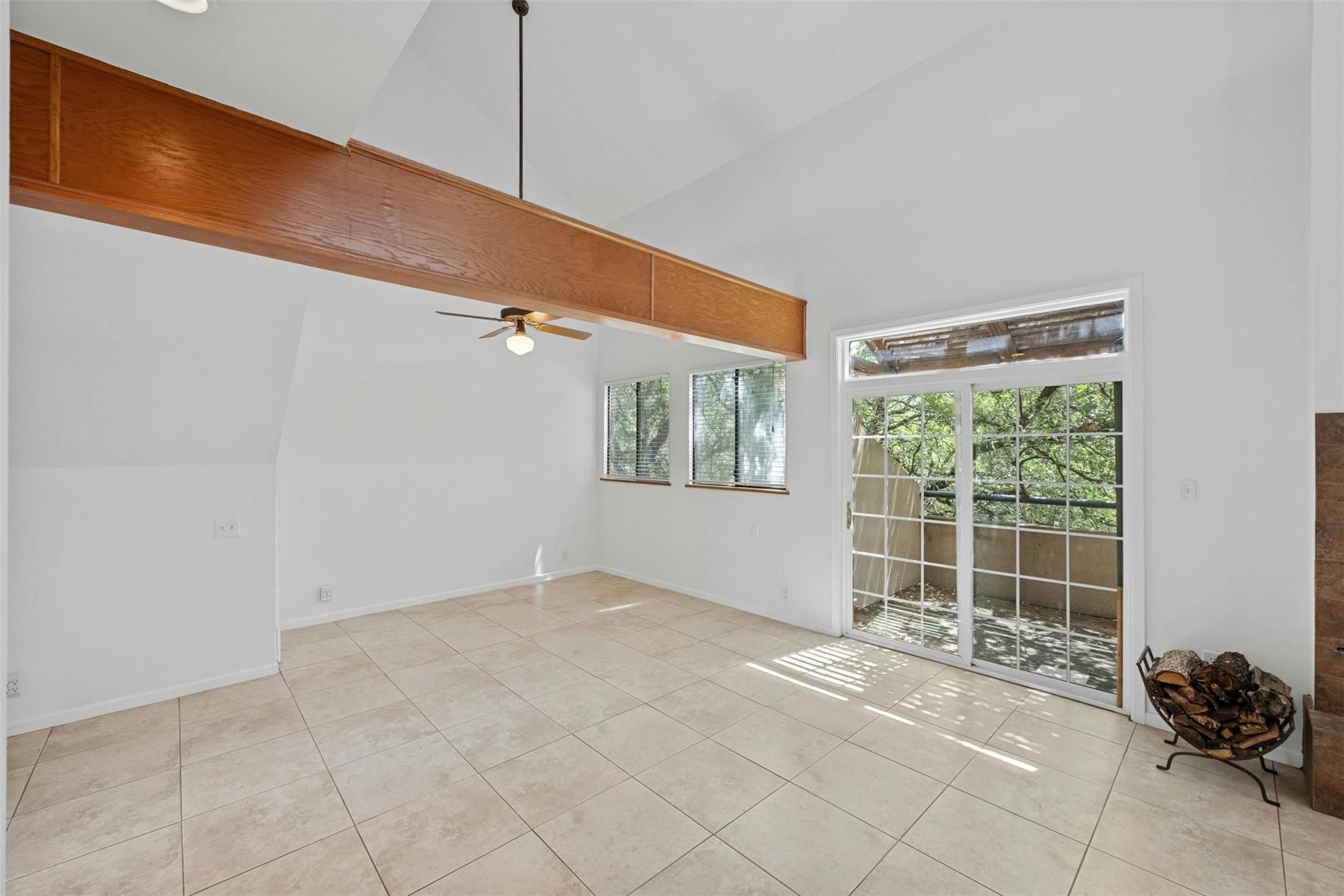 1735 Spyglass Dr # 115, Austin, TX 78746