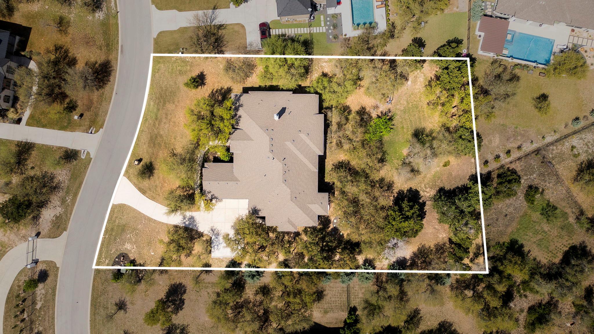 9709 Avion Cv, Dripping Springs, TX 78620