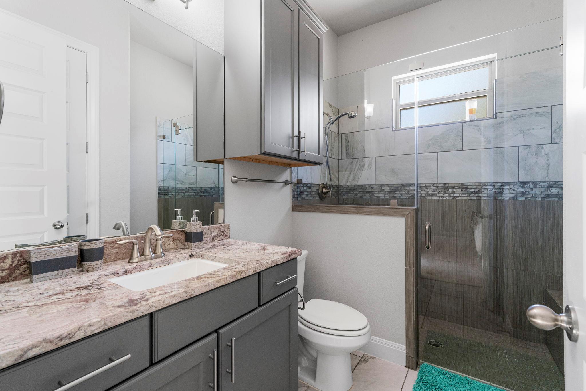 9709 Avion Cv, Dripping Springs, TX 78620