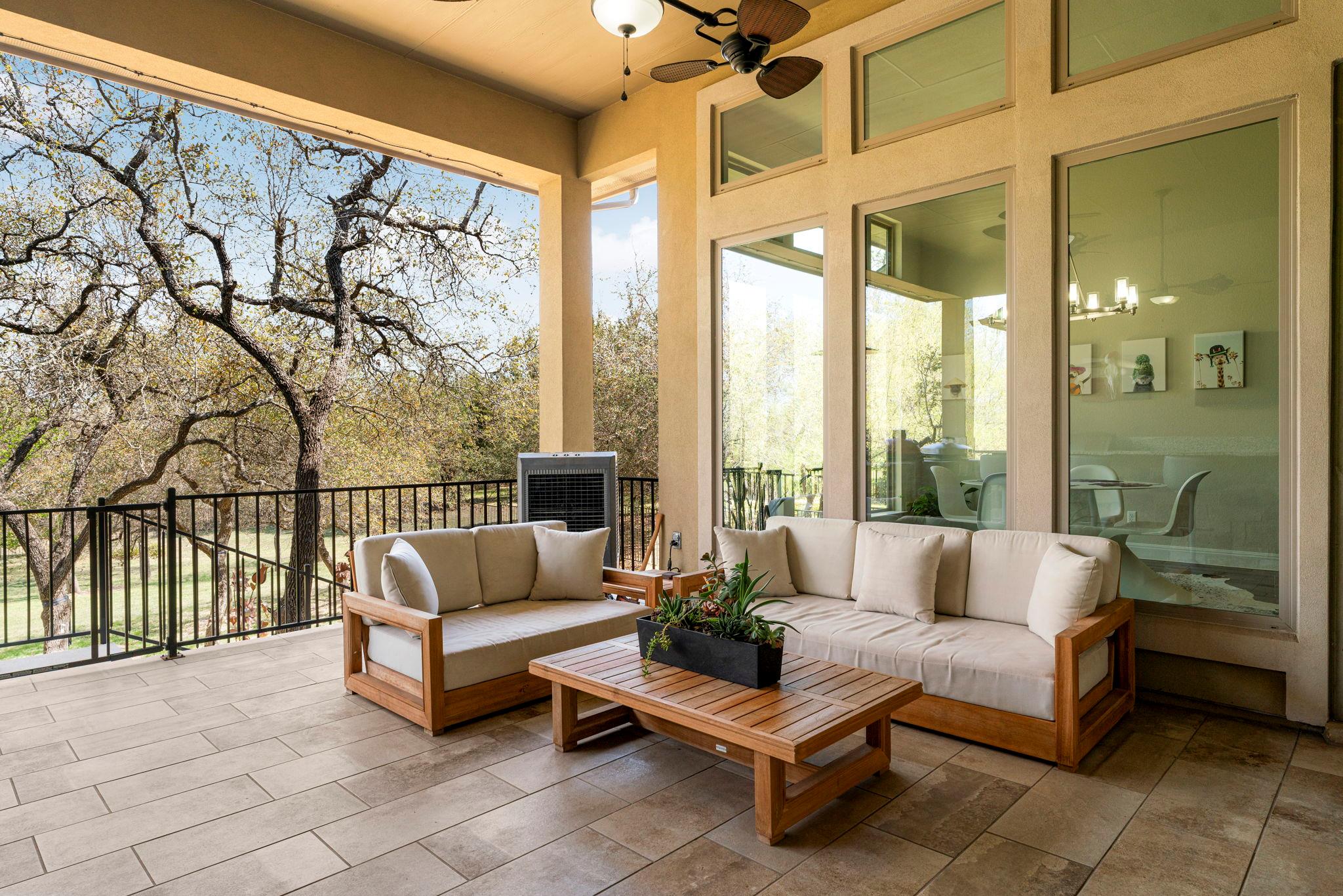 9709 Avion Cv, Dripping Springs, TX 78620