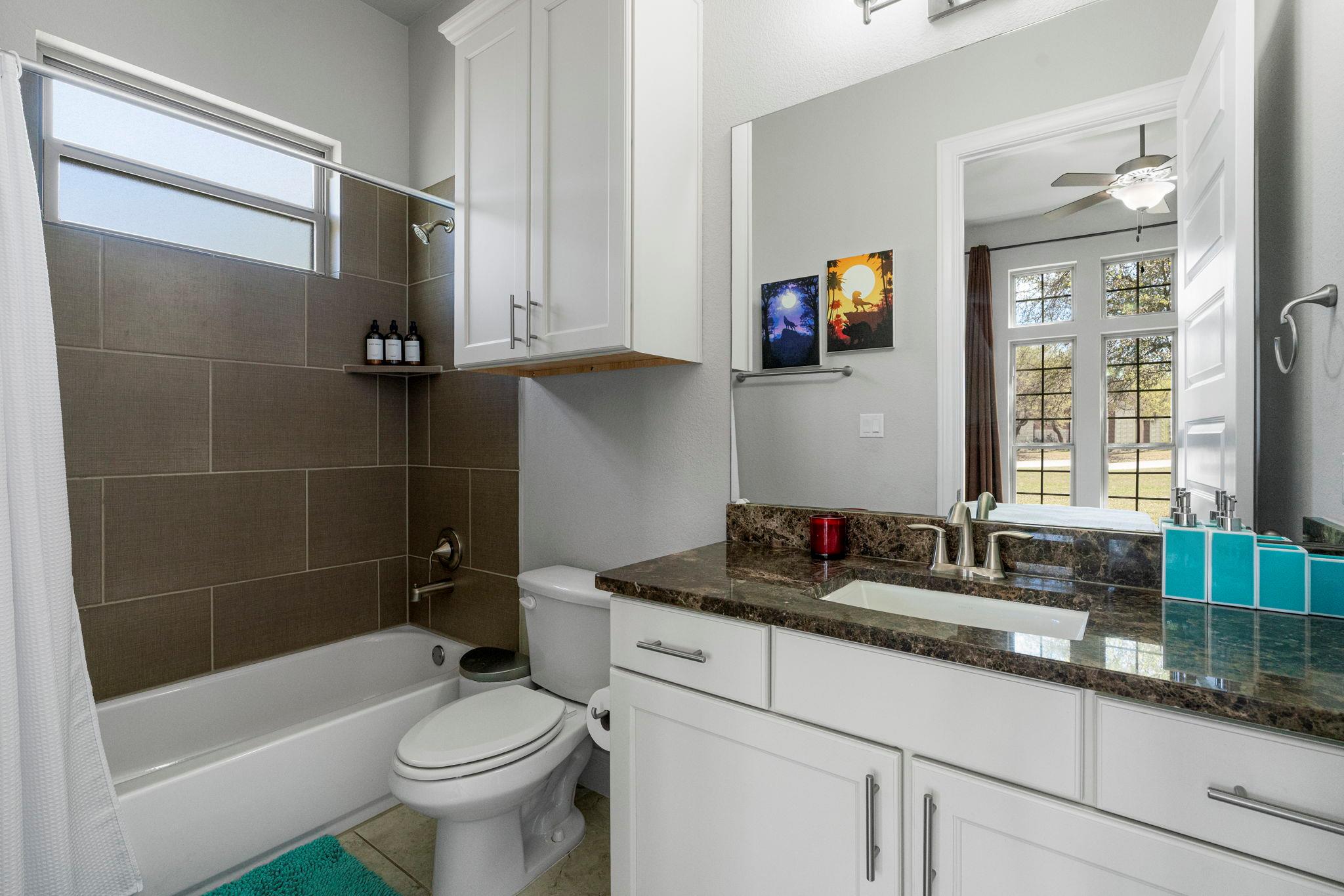 9709 Avion Cv, Dripping Springs, TX 78620