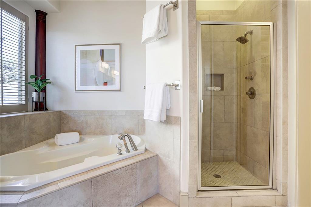 8546 Adirondack Trl # 10, Austin, TX 78759