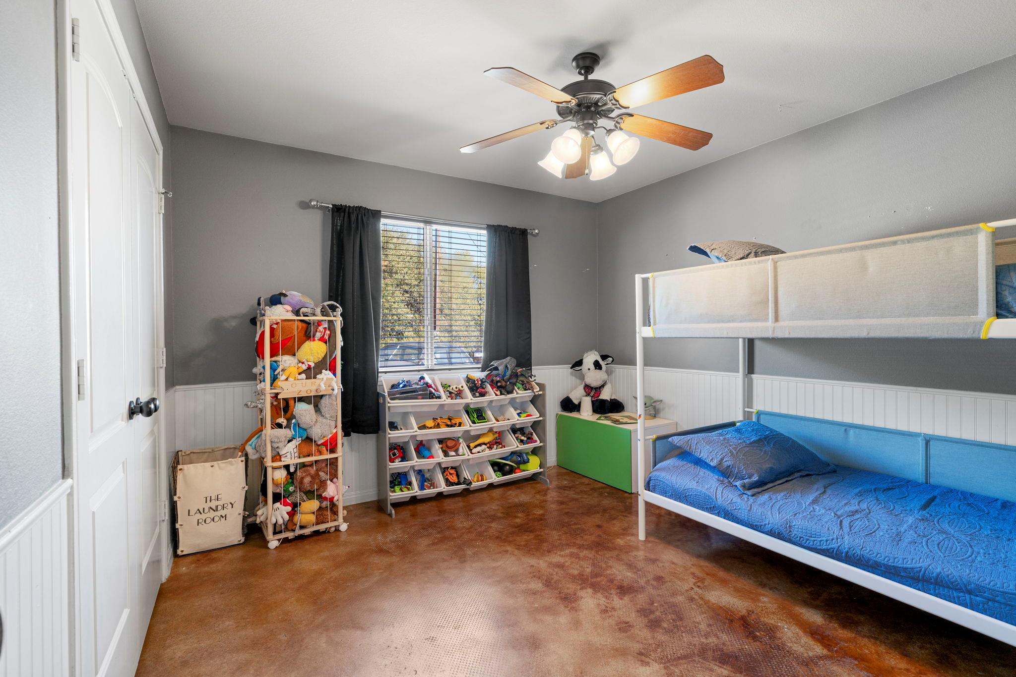 463 Beauchamp Rd, Dripping Springs, TX 78620