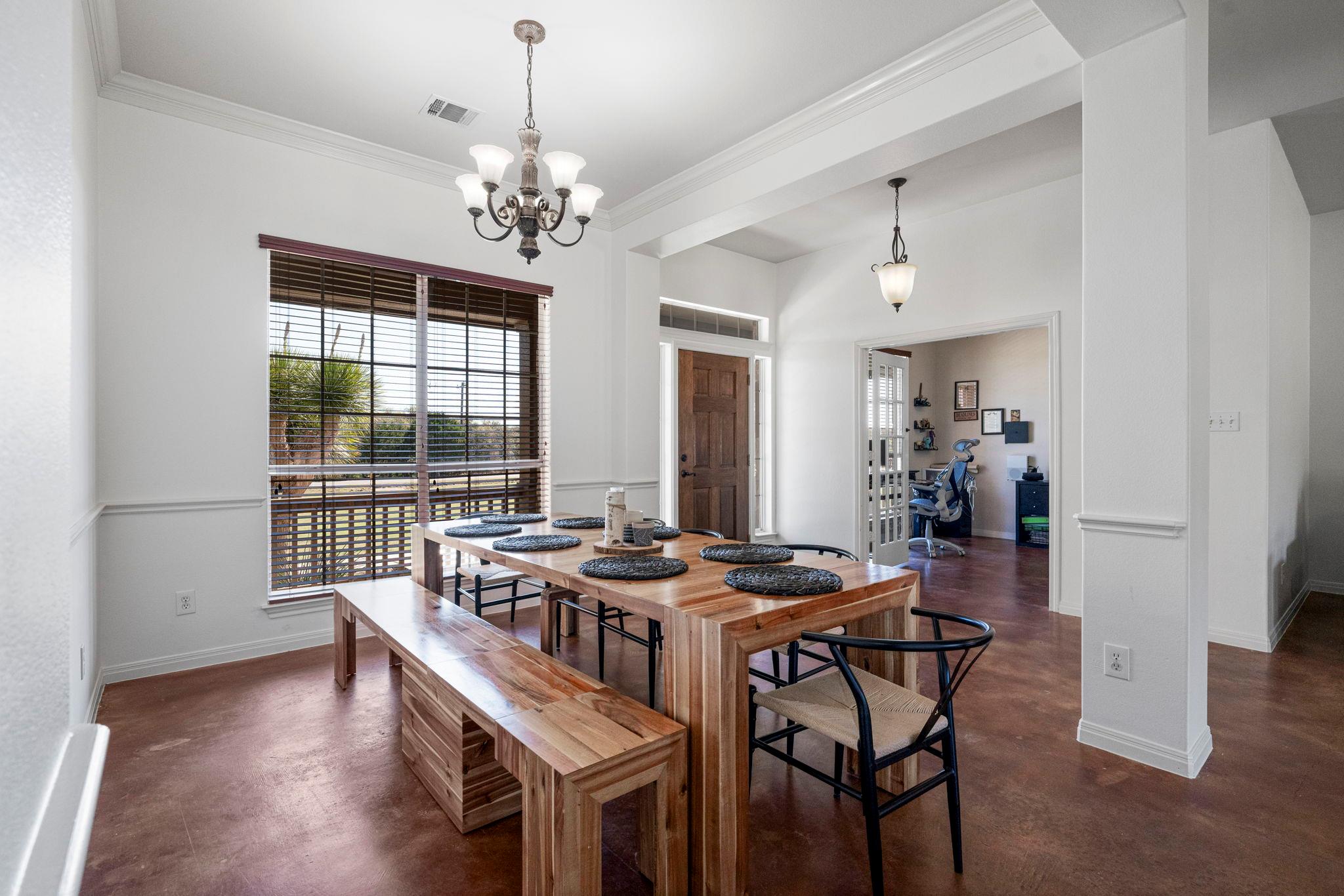 463 Beauchamp Rd, Dripping Springs, TX 78620