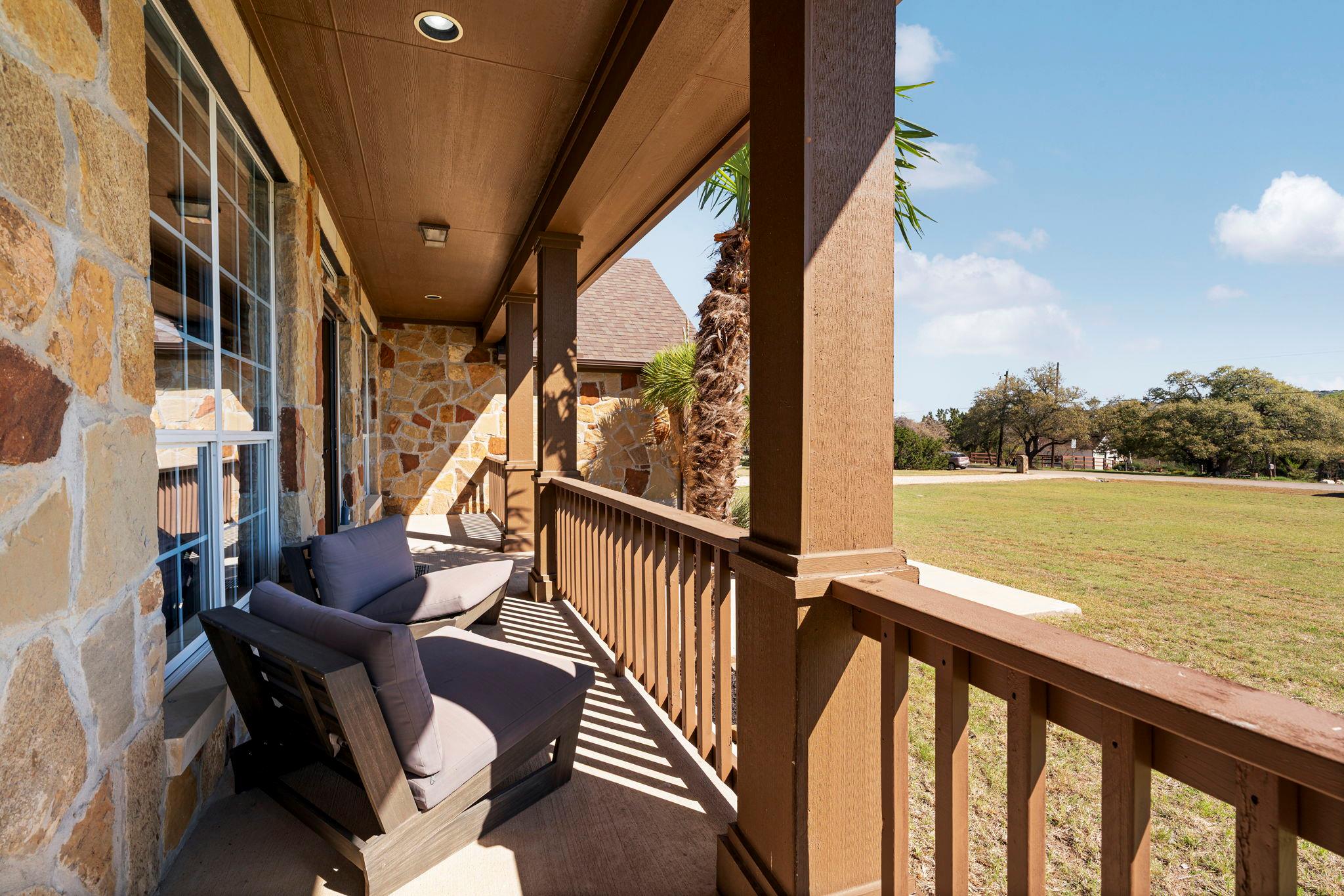 463 Beauchamp Rd, Dripping Springs, TX 78620