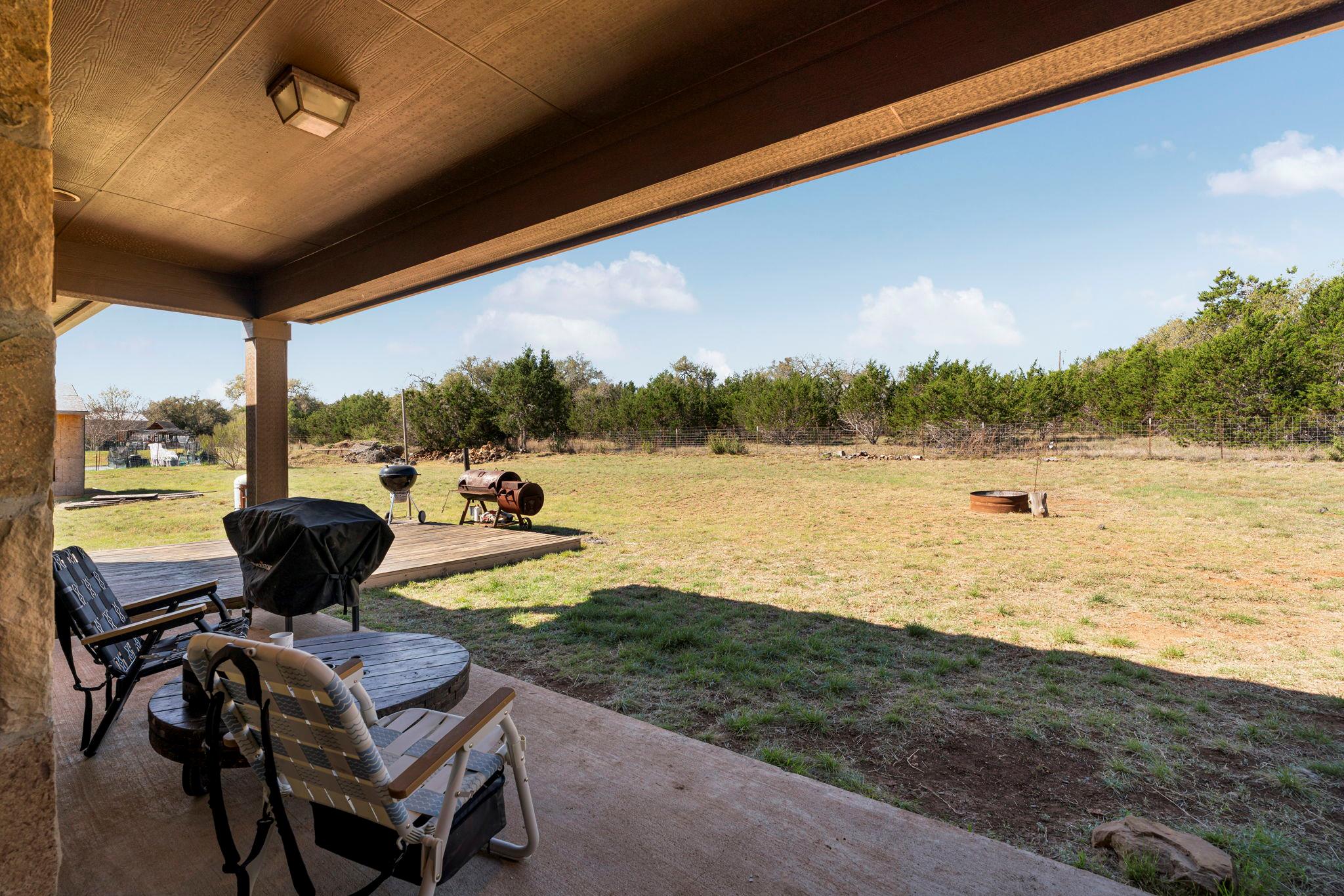 463 Beauchamp Rd, Dripping Springs, TX 78620