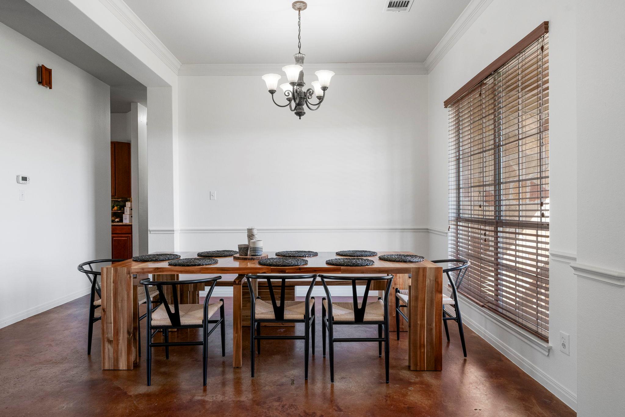 463 Beauchamp Rd, Dripping Springs, TX 78620