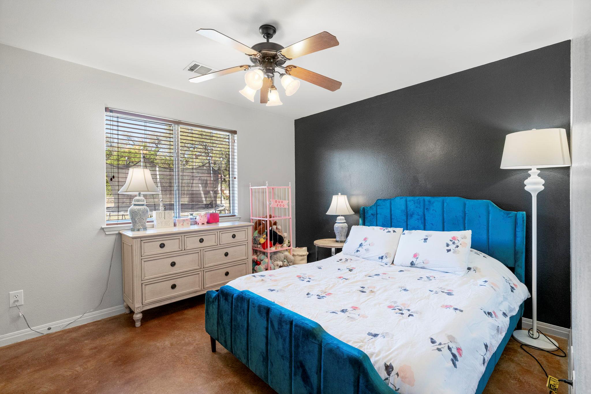 463 Beauchamp Rd, Dripping Springs, TX 78620