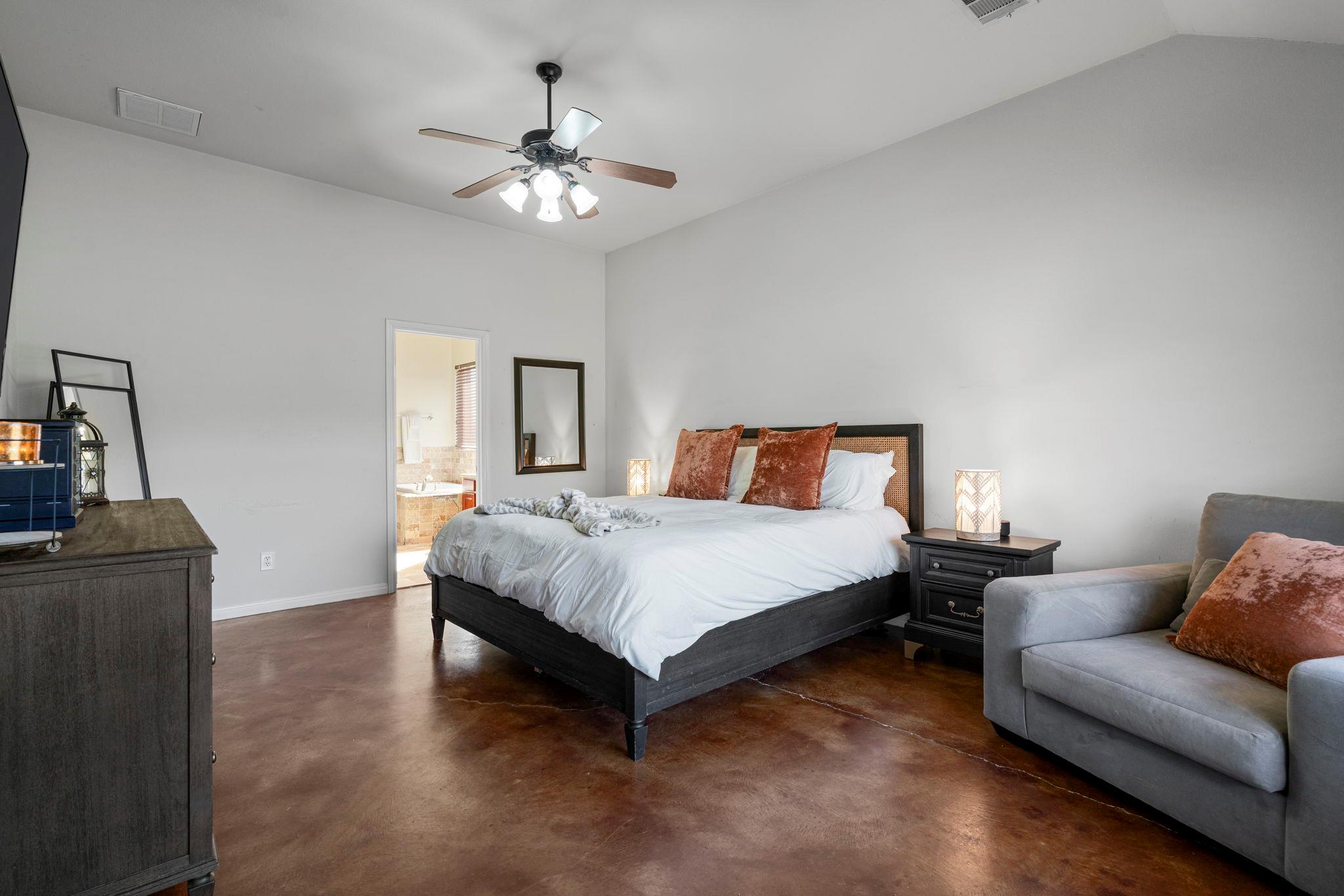 463 Beauchamp Rd, Dripping Springs, TX 78620