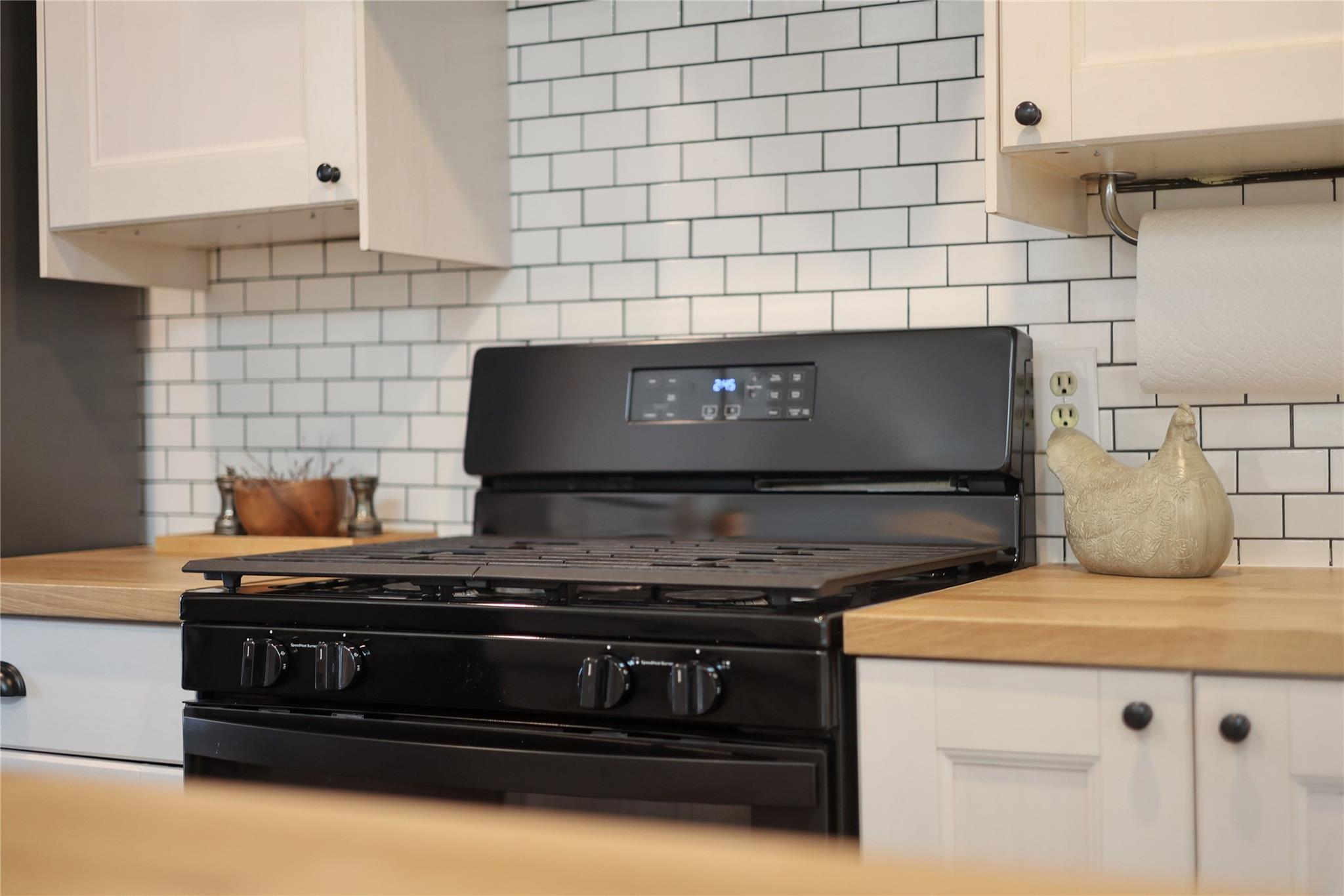 9811 Marlborough Dr, Austin, TX 78753