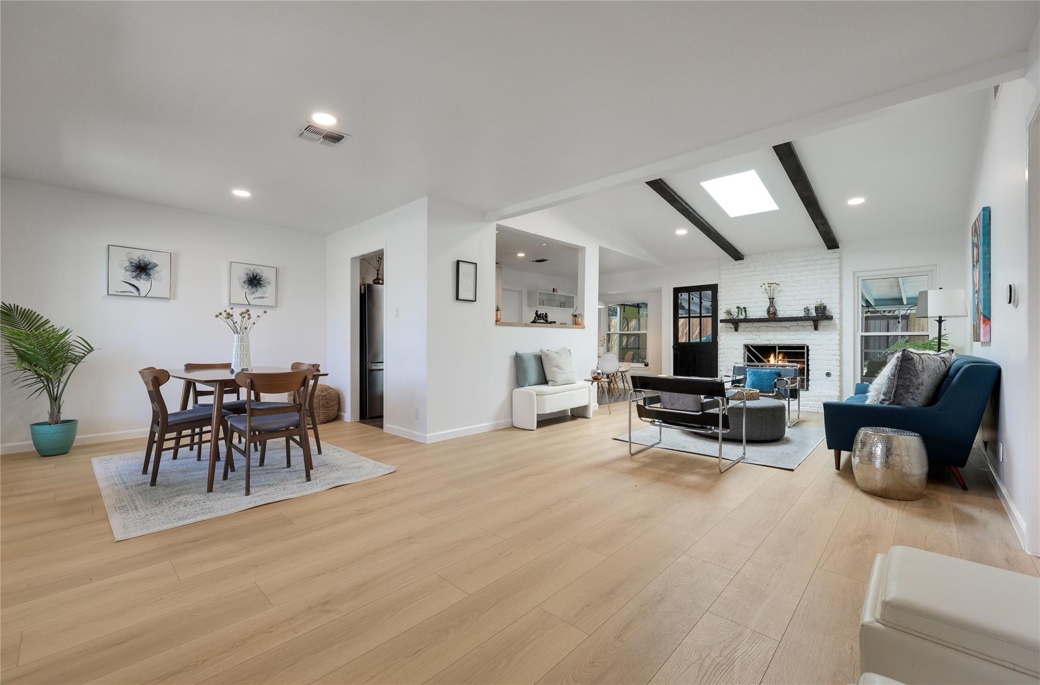 9811 Marlborough Dr, Austin, TX 78753