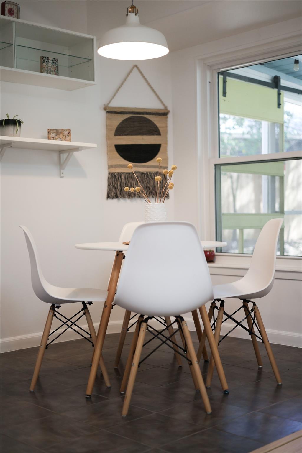 9811 Marlborough Dr, Austin, TX 78753