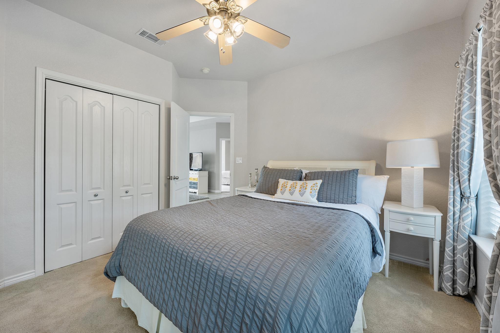 521 Lucy Ln, Horseshoe Bay, TX 78657