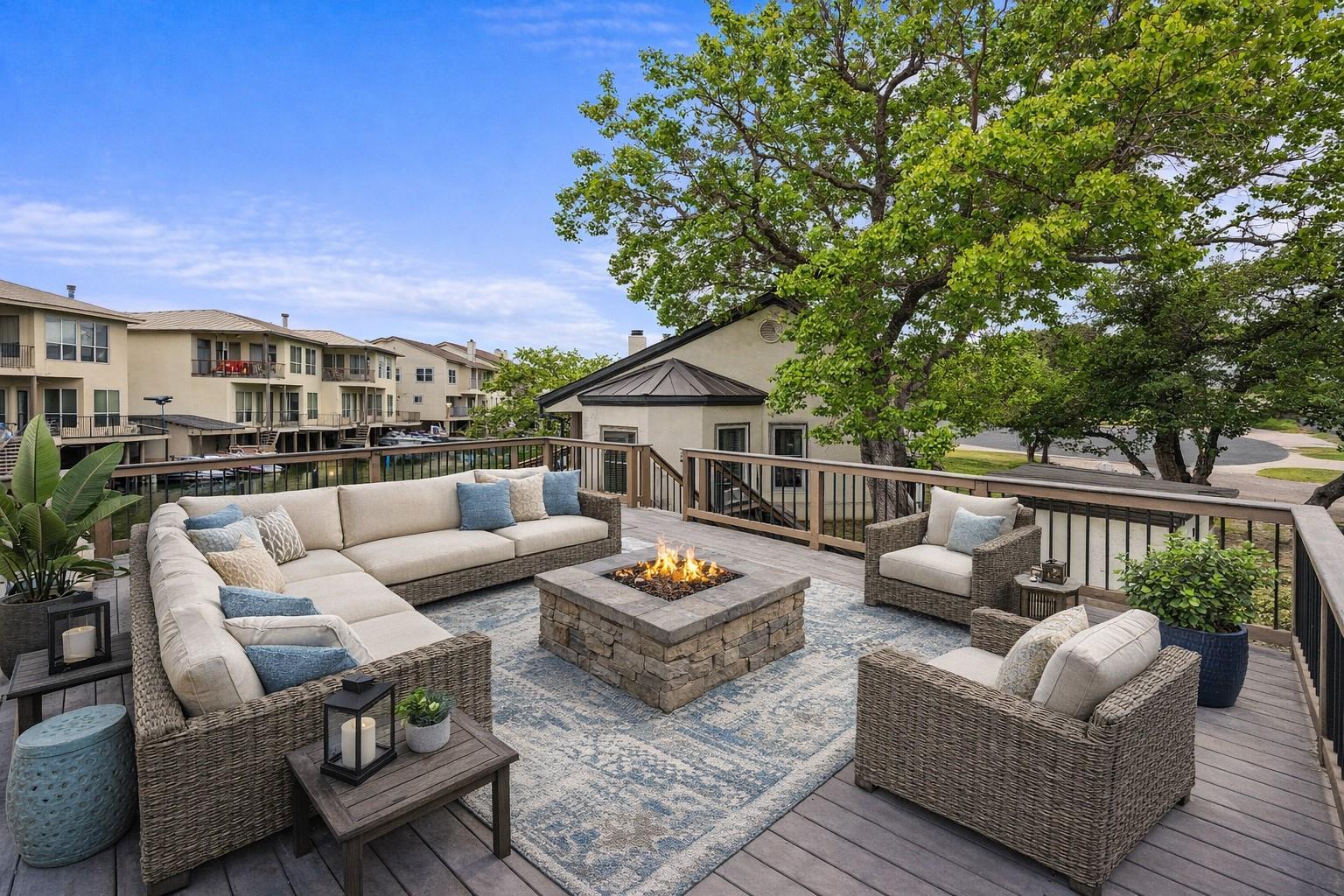 521 Lucy Ln, Horseshoe Bay, TX 78657