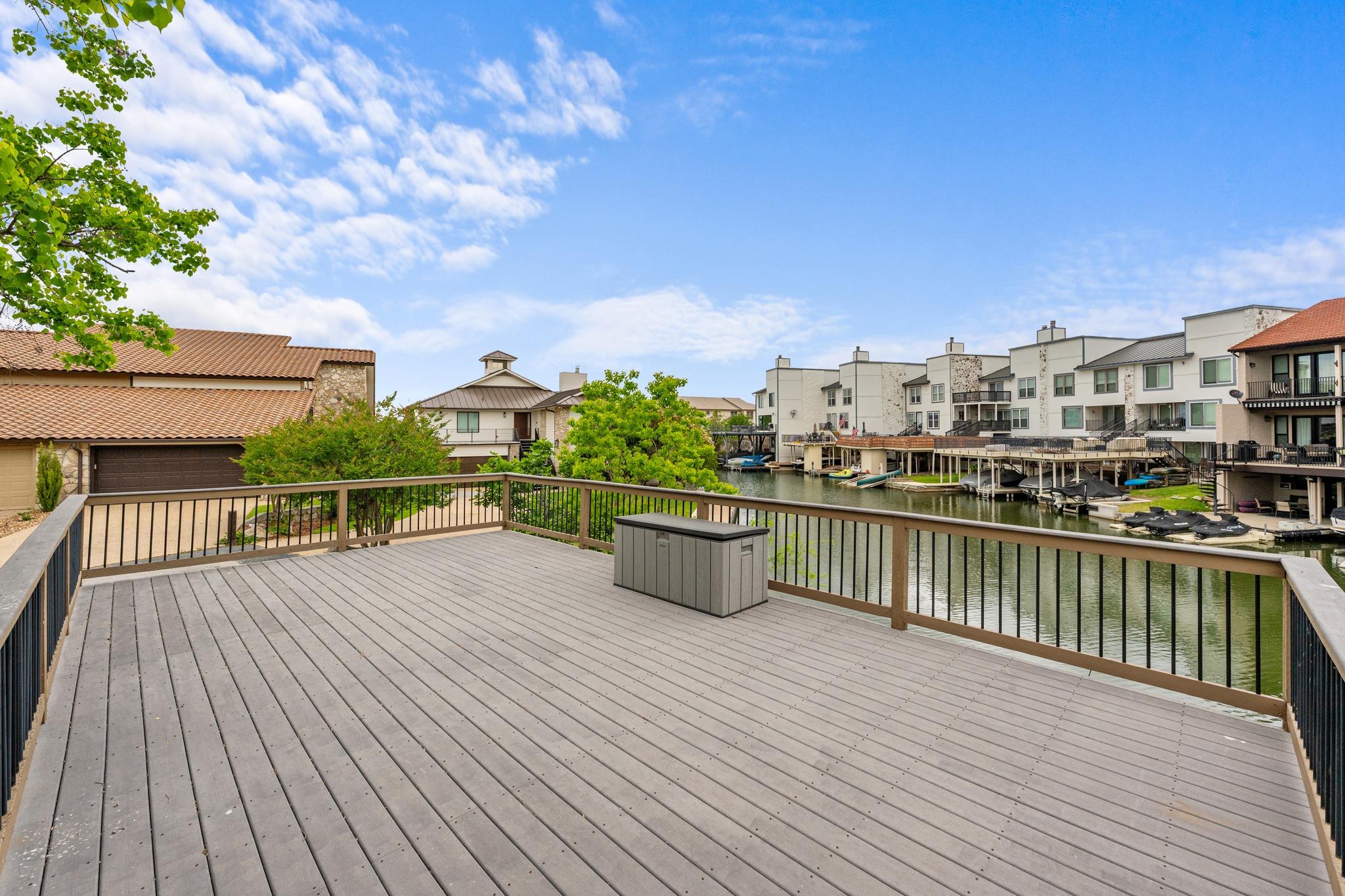 521 Lucy Ln, Horseshoe Bay, TX 78657