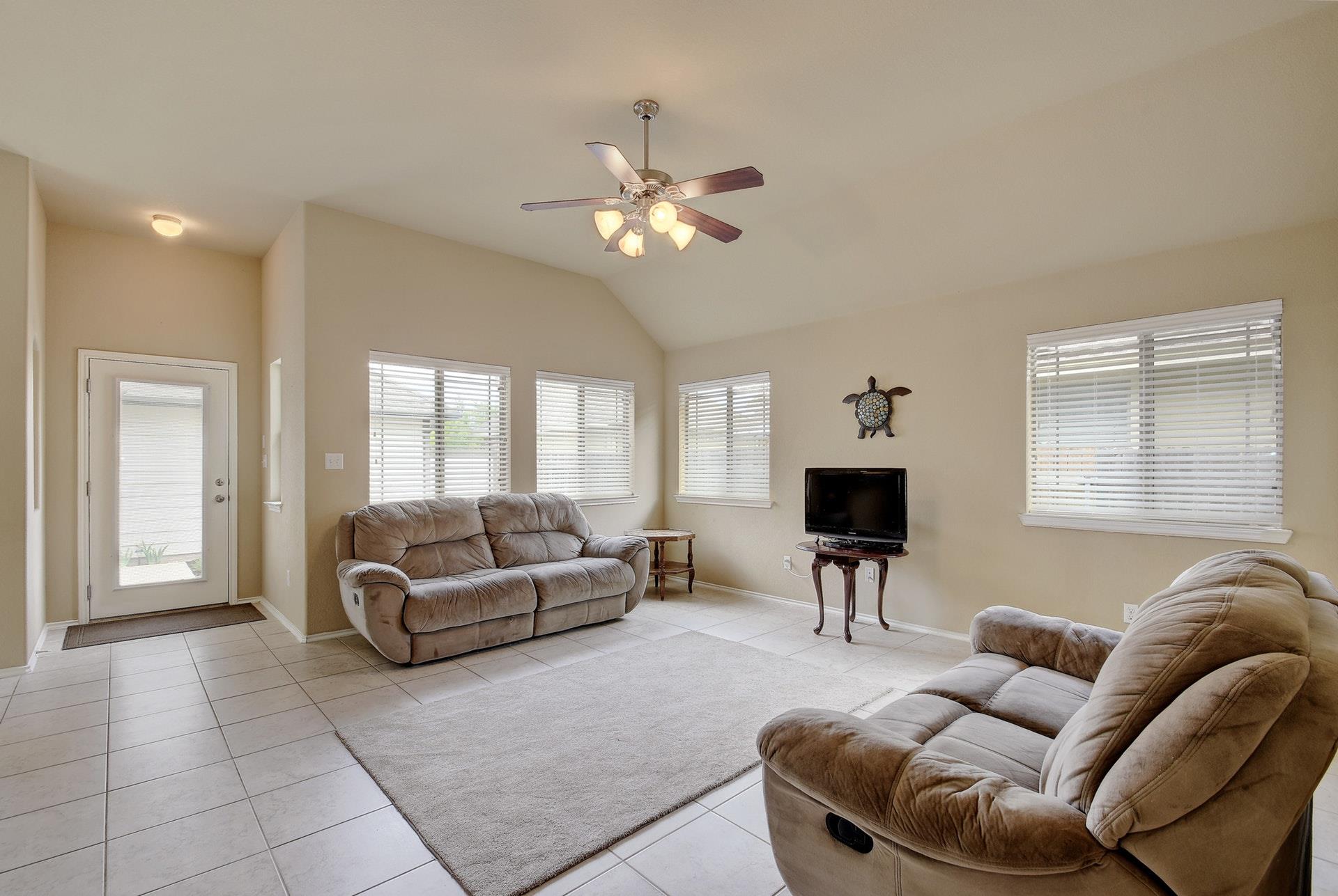 202 Silo St, San Marcos, TX 78666