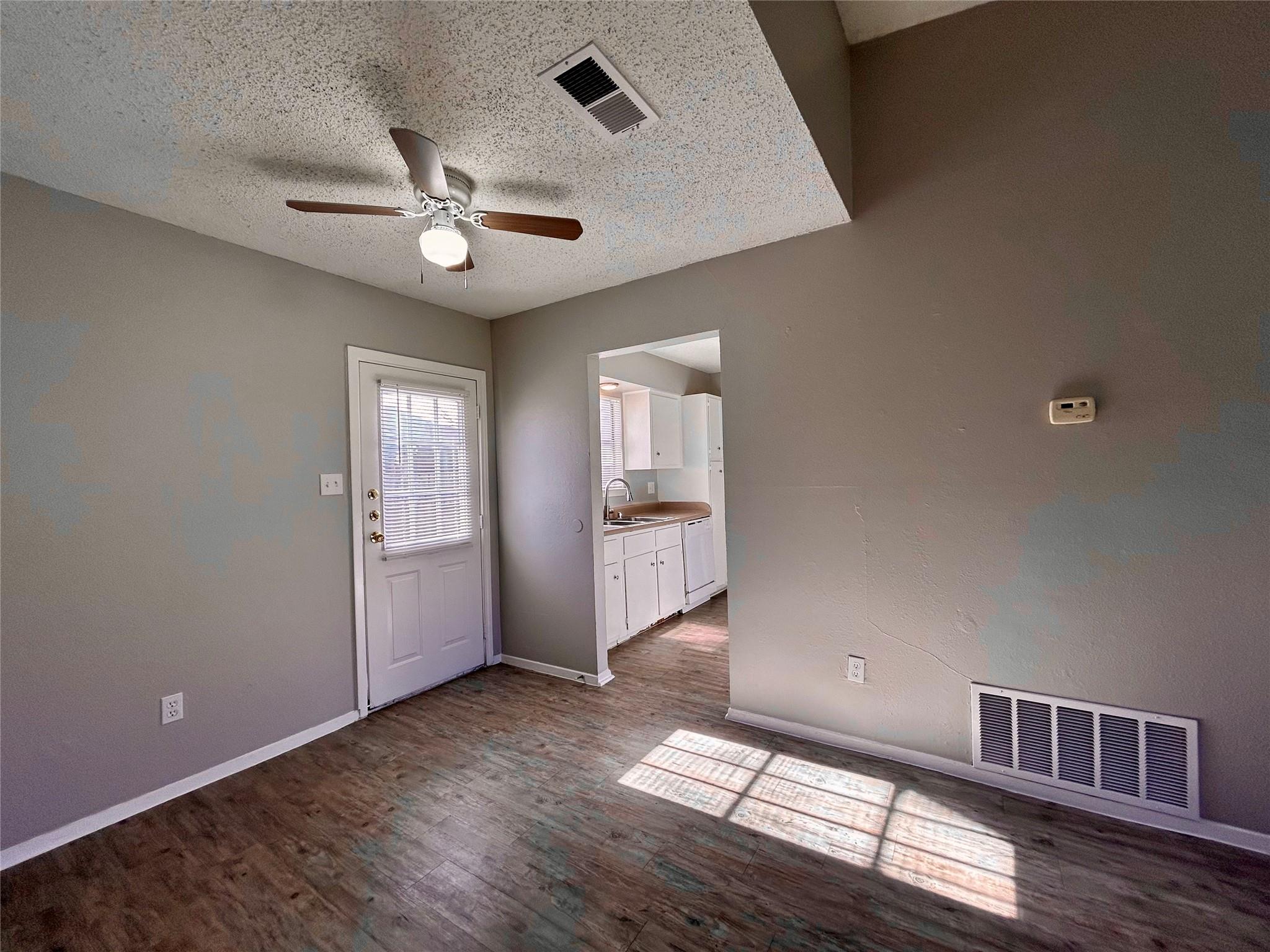 10409 Golden Meadow Dr # B, Austin, TX 78758