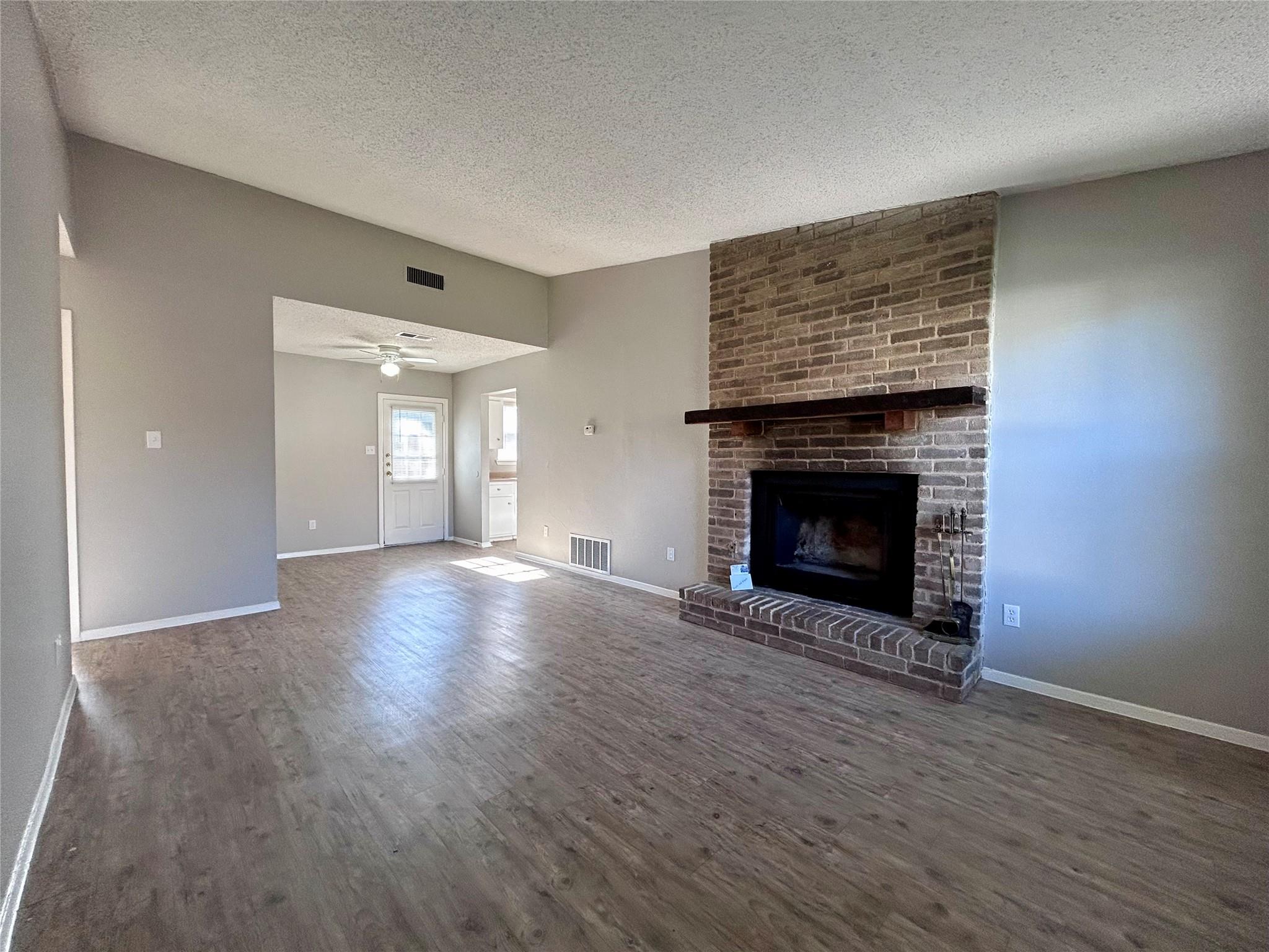 10409 Golden Meadow Dr # B, Austin, TX 78758