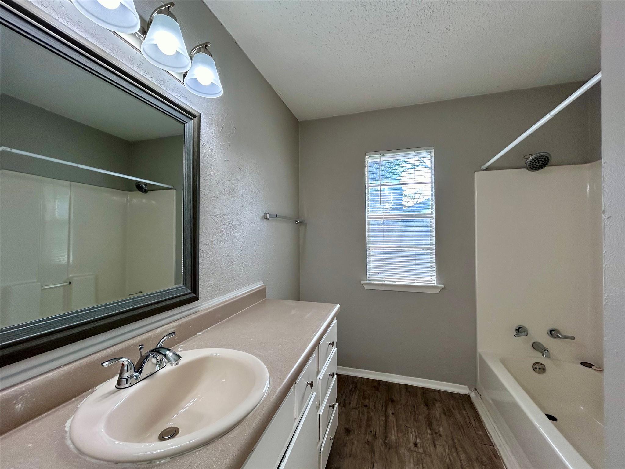 10409 Golden Meadow Dr # B, Austin, TX 78758