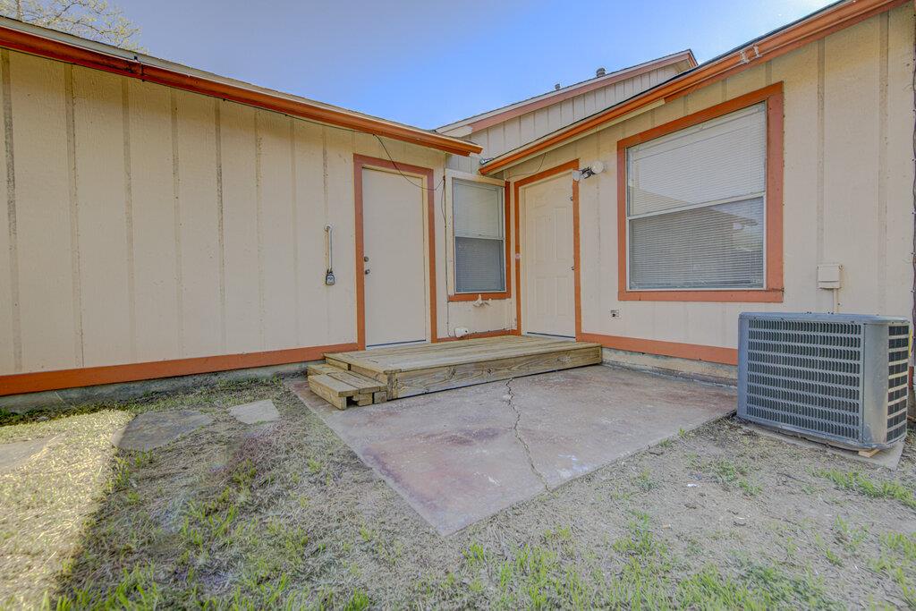 8118 W Gate Blvd # B, Austin, TX 78745