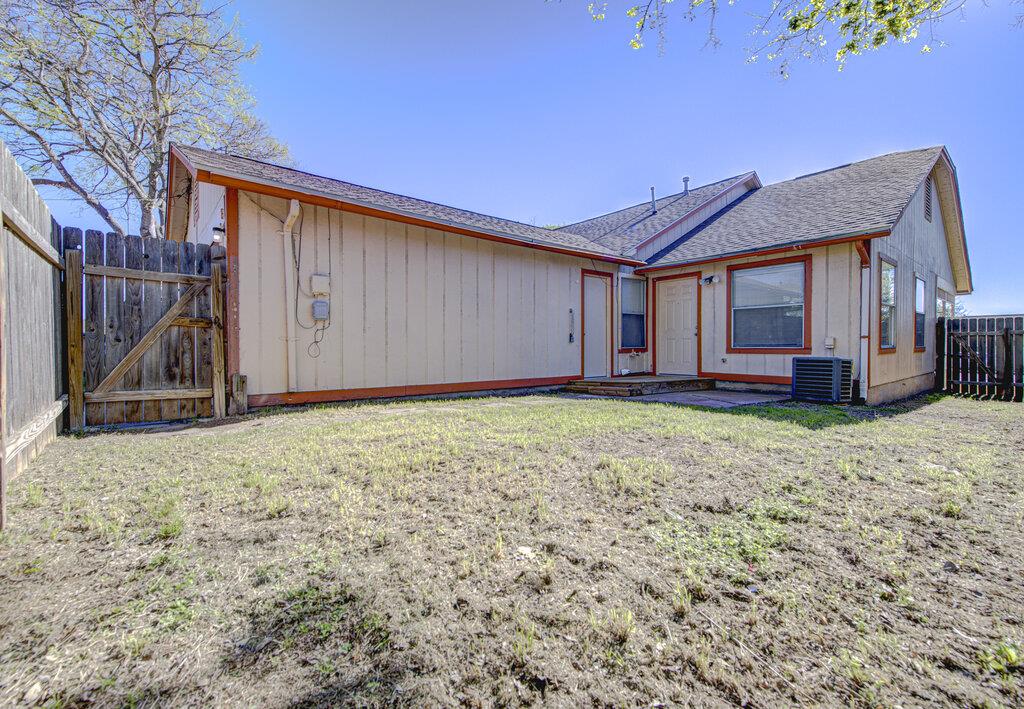 8118 W Gate Blvd # B, Austin, TX 78745