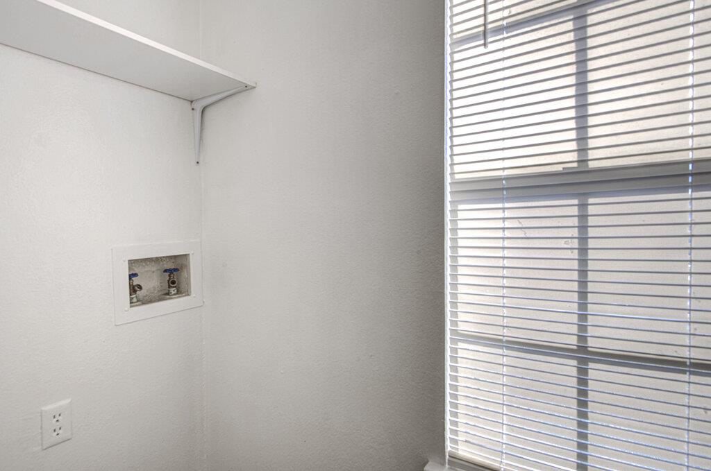 8118 W Gate Blvd # B, Austin, TX 78745