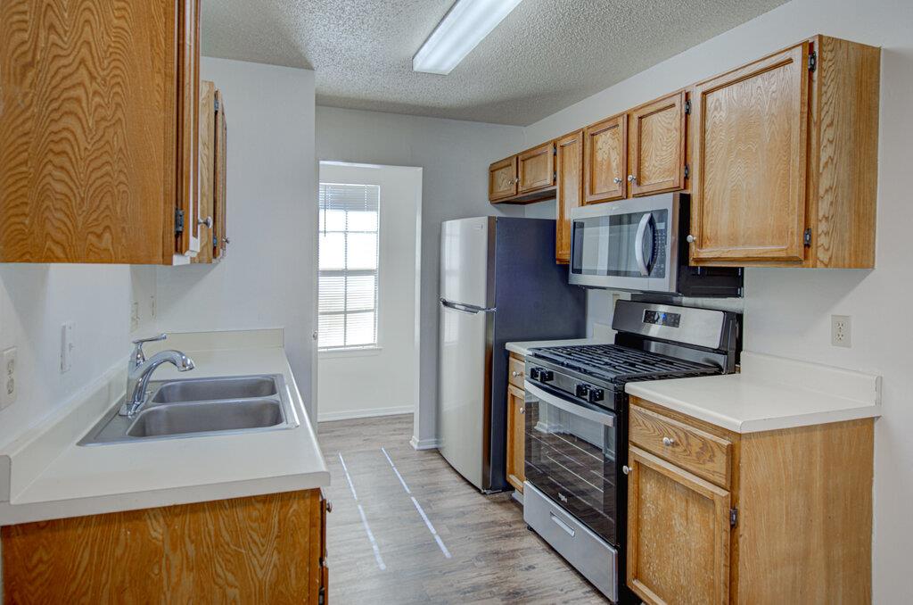 8118 W Gate Blvd # B, Austin, TX 78745