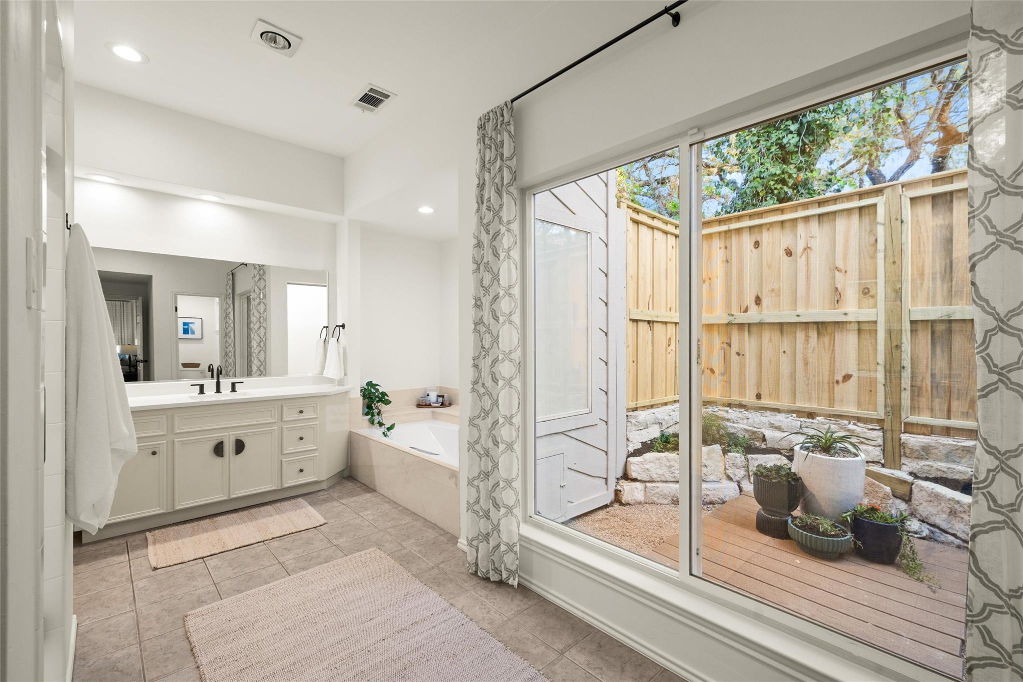 4401 Walhill Ln, Austin, TX 78759