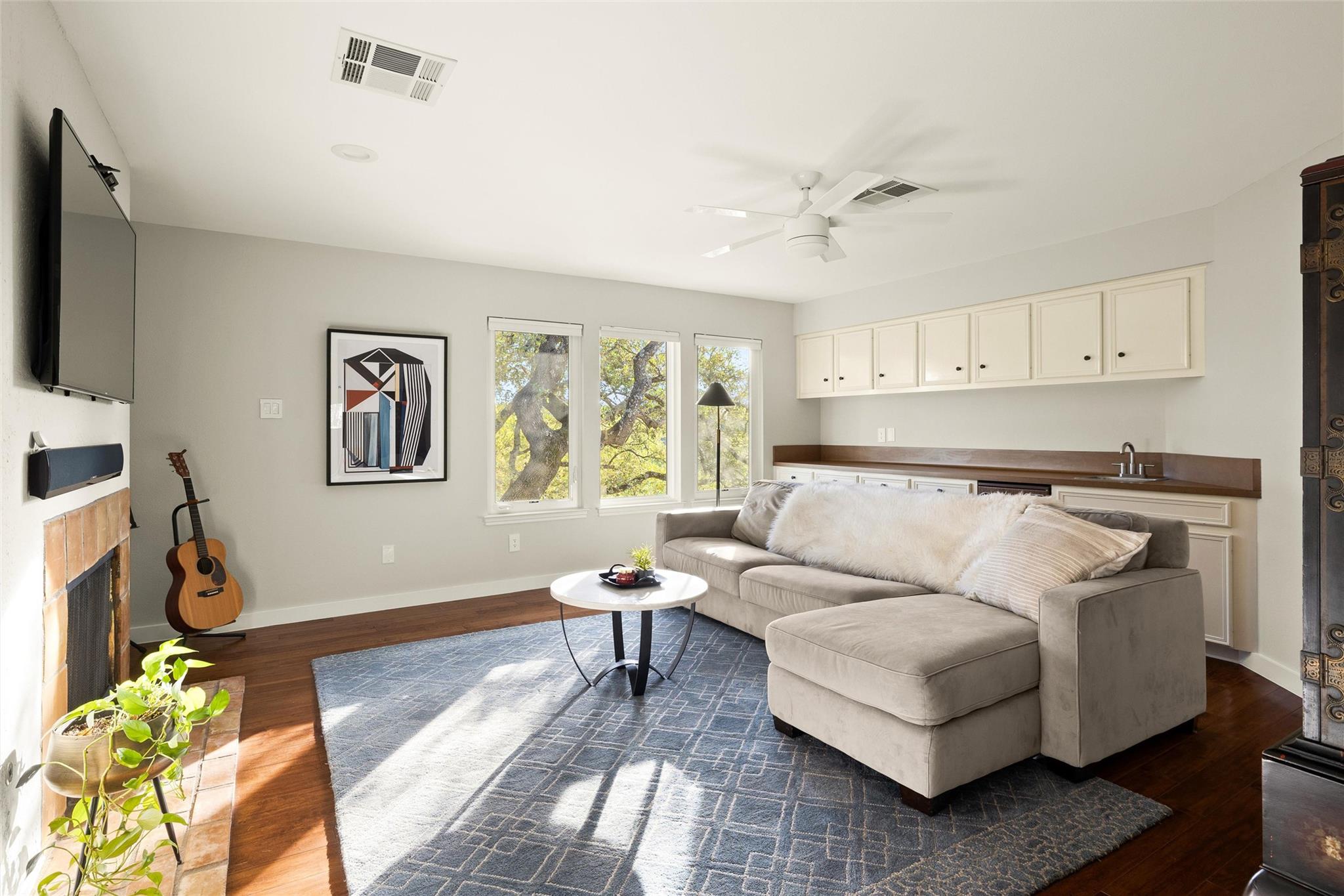 4401 Walhill Ln, Austin, TX 78759