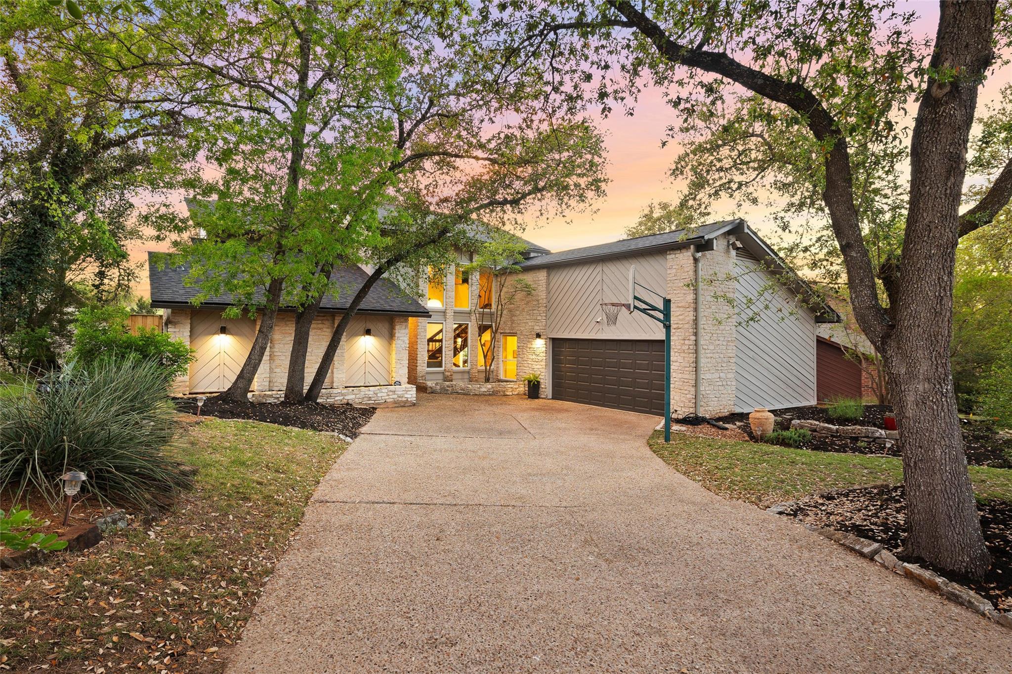 4401 Walhill Ln, Austin, TX 78759