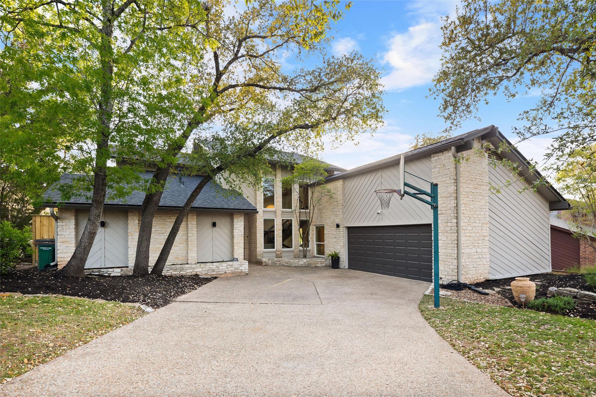 4401 Walhill Ln, Austin, TX 78759