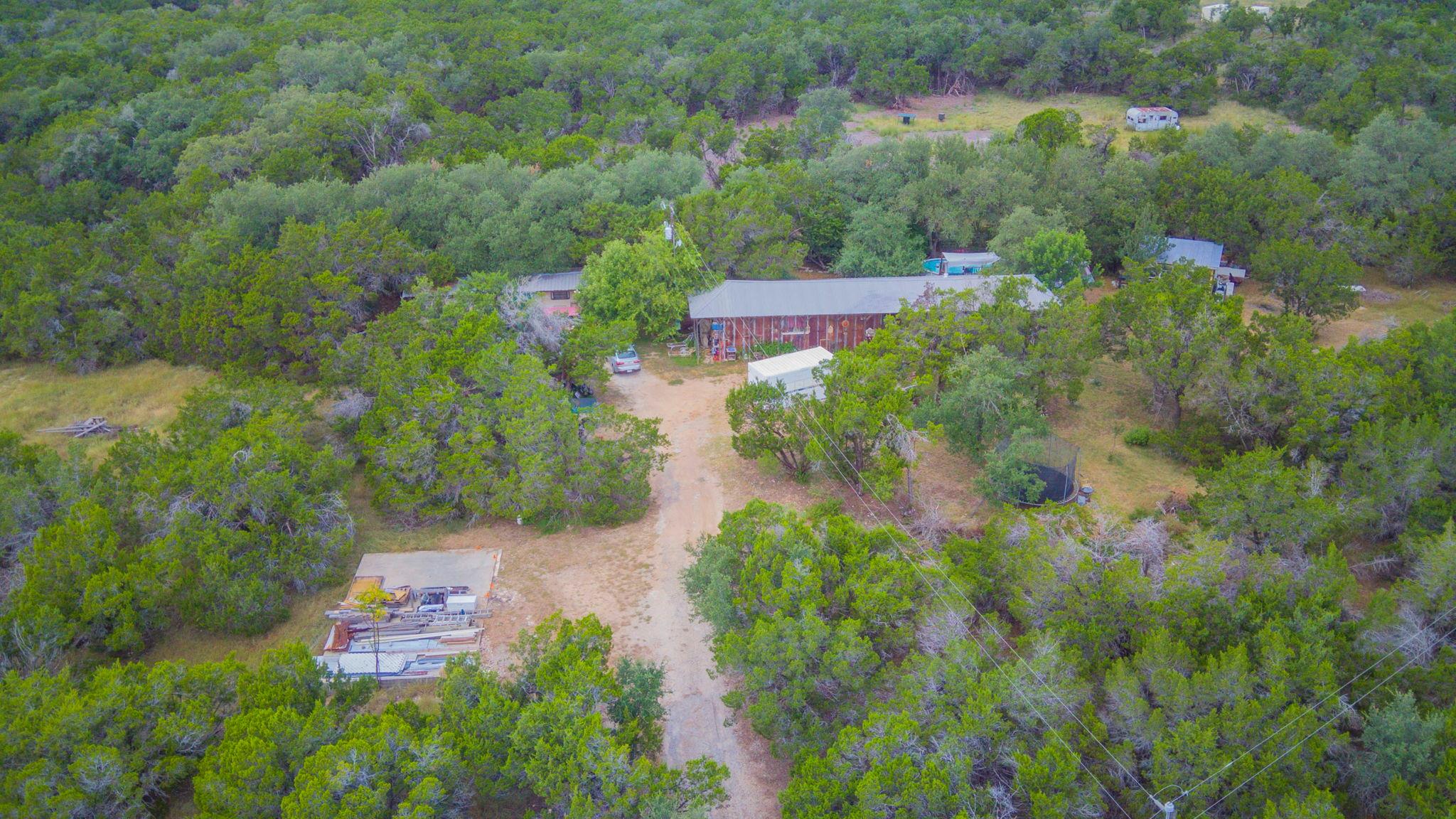 210 W Lakeshore Dr, Dripping Springs, TX 78620