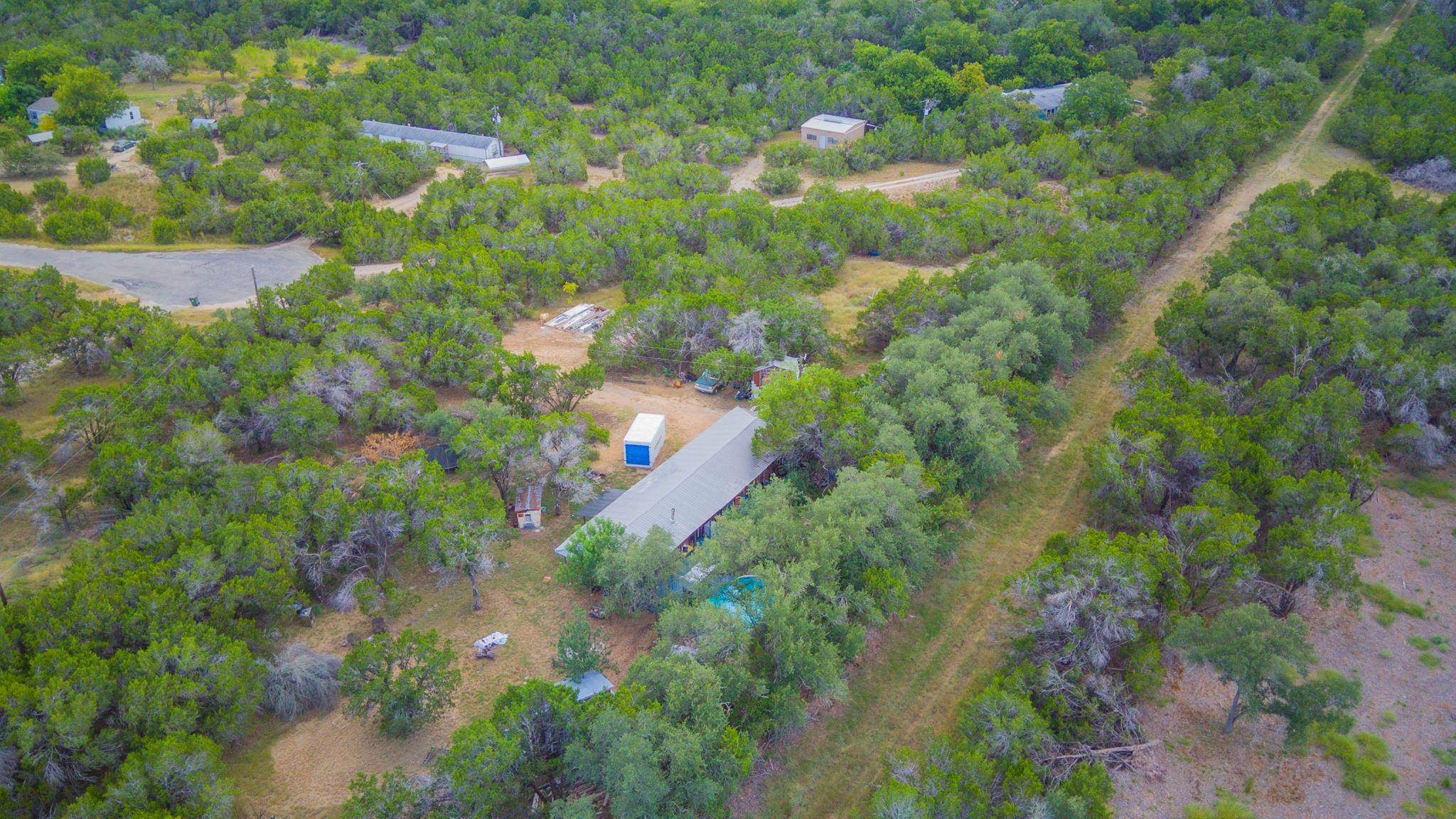210 W Lakeshore Dr, Dripping Springs, TX 78620