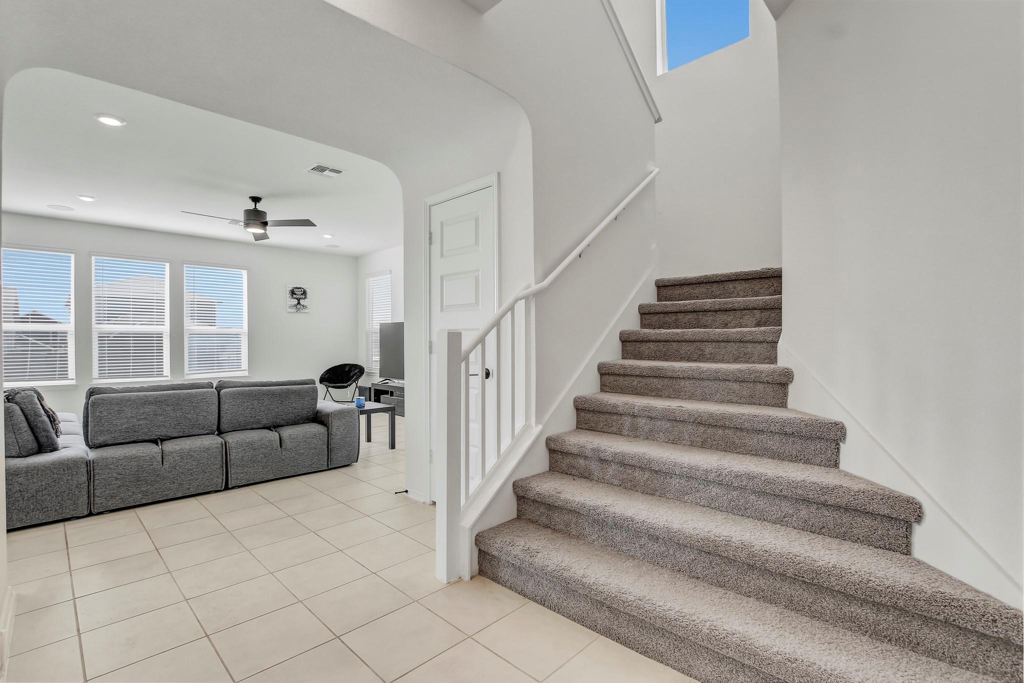 180 Outlaw Dr, Jarrell, TX 76537