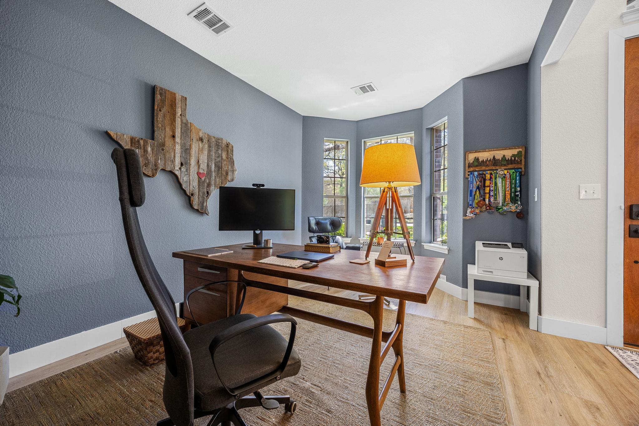 128 Las Colinas Dr, Georgetown, TX 78628