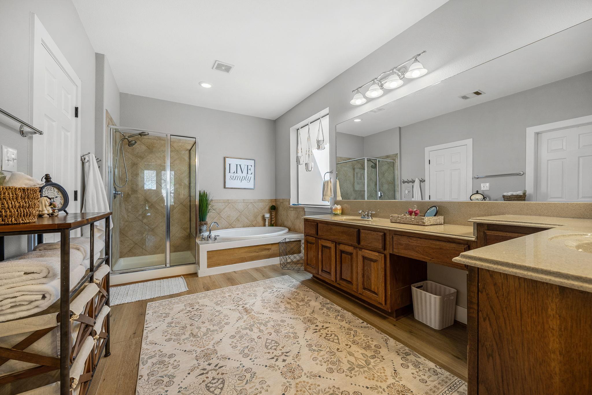 128 Las Colinas Dr, Georgetown, TX 78628