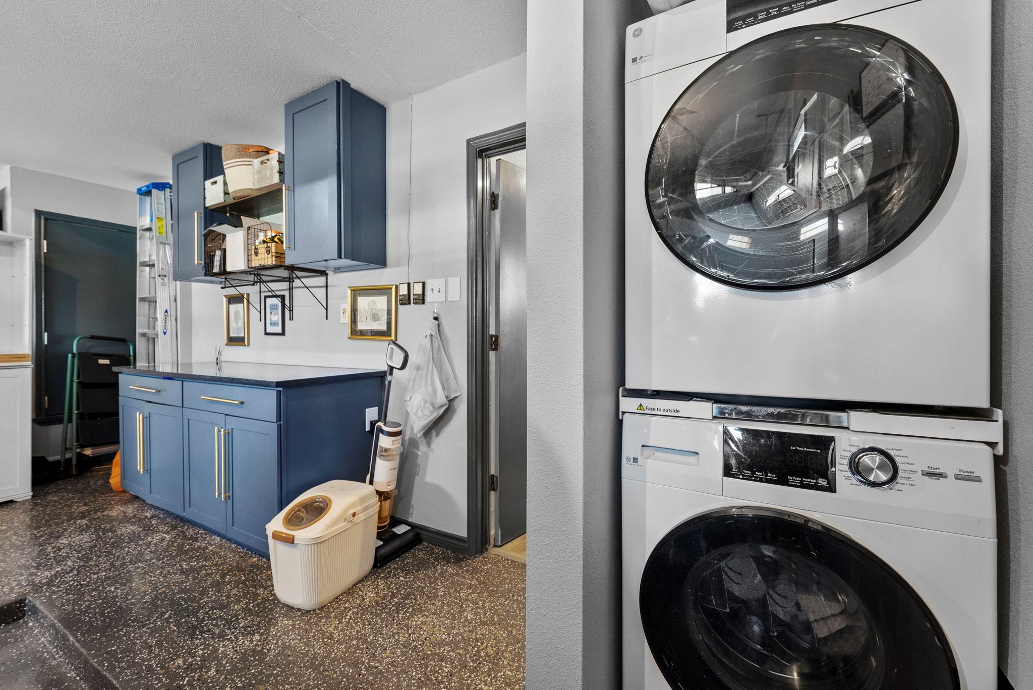 8102 Flashpan Cv, Austin, TX 78729