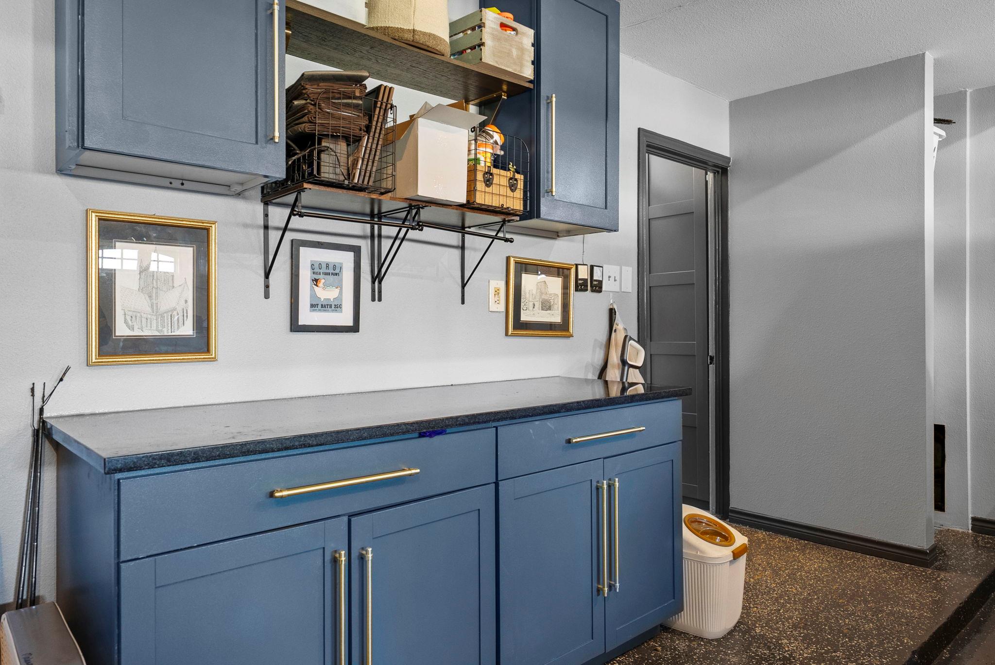 8102 Flashpan Cv, Austin, TX 78729