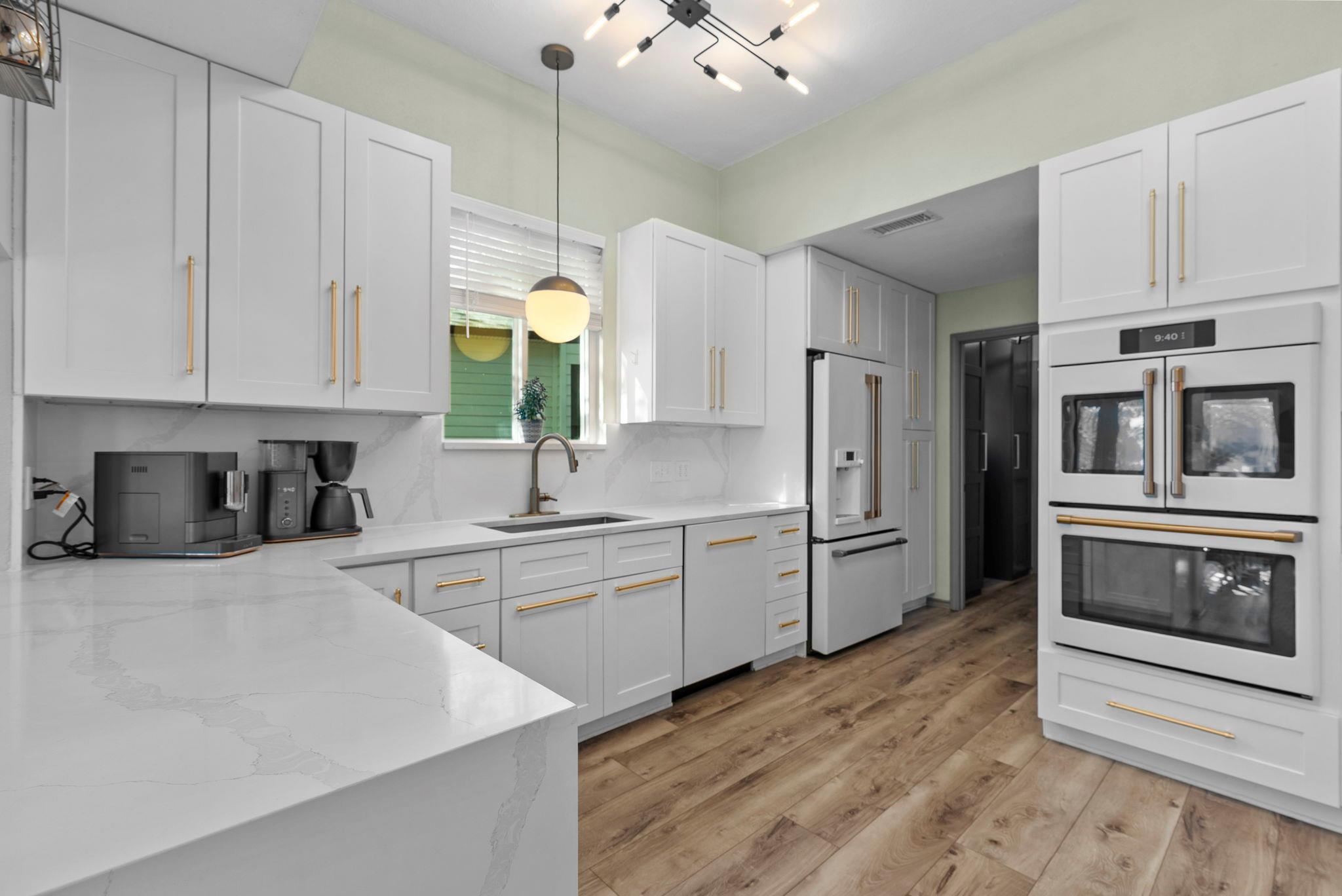 8102 Flashpan Cv, Austin, TX 78729