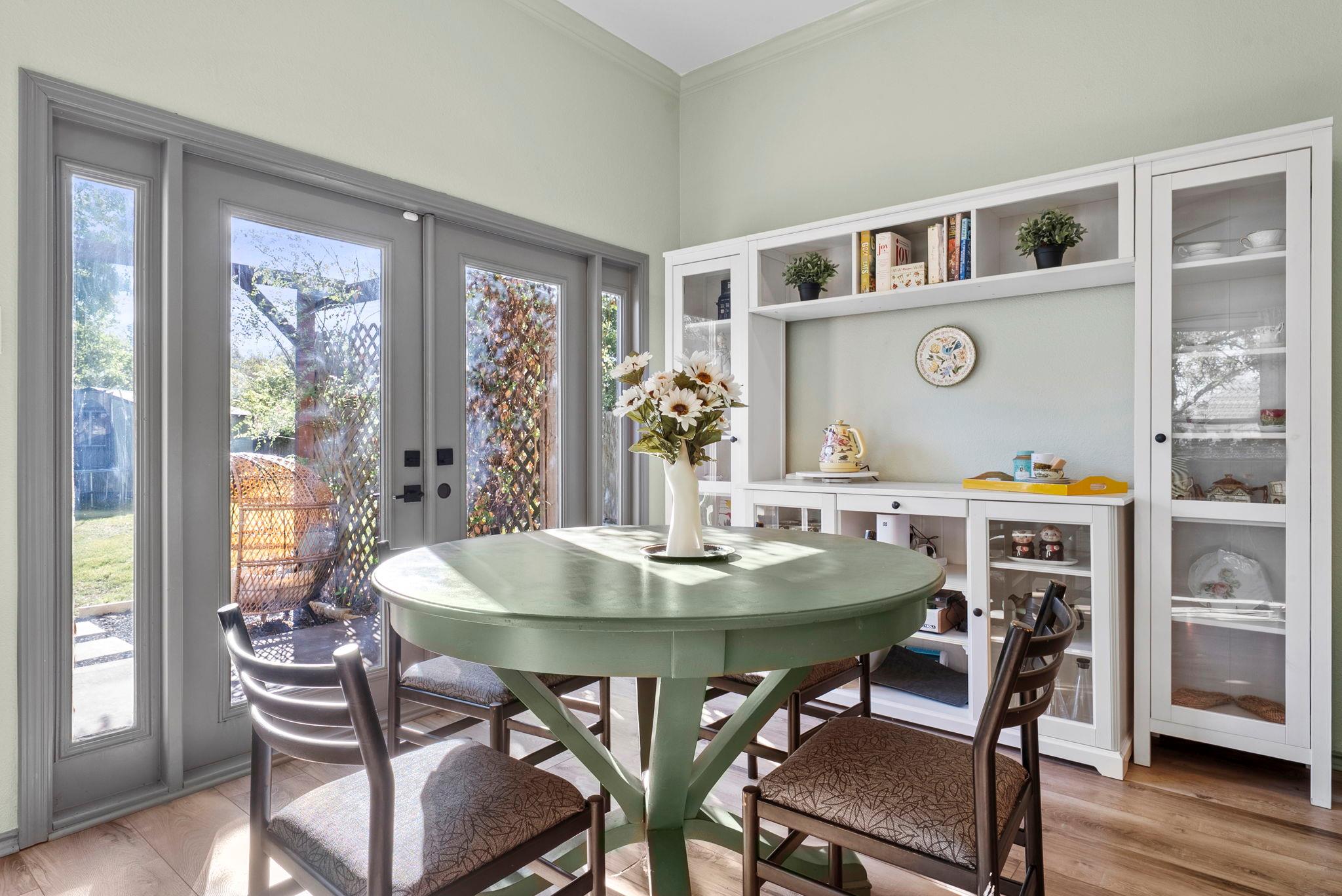 8102 Flashpan Cv, Austin, TX 78729